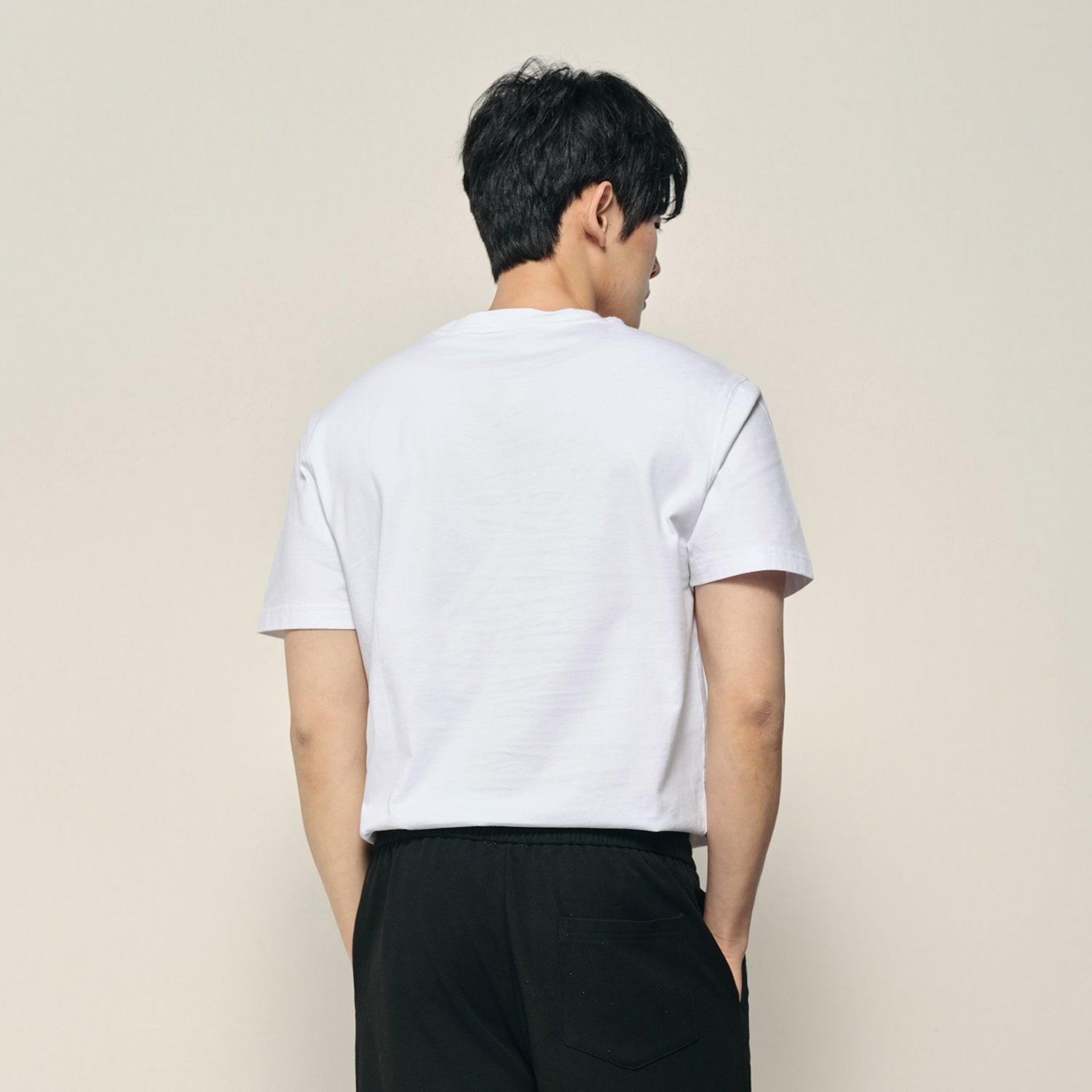 SG_01026599002_01_2_1_8_1500_1500.jpg;color:Signature White
