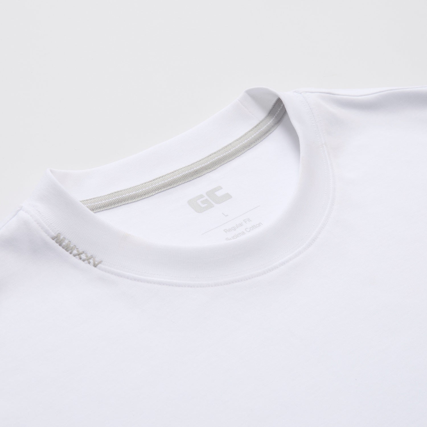 SG_12026204001_RW01_1_2_5_1500_1500.jpg;color:Signature White