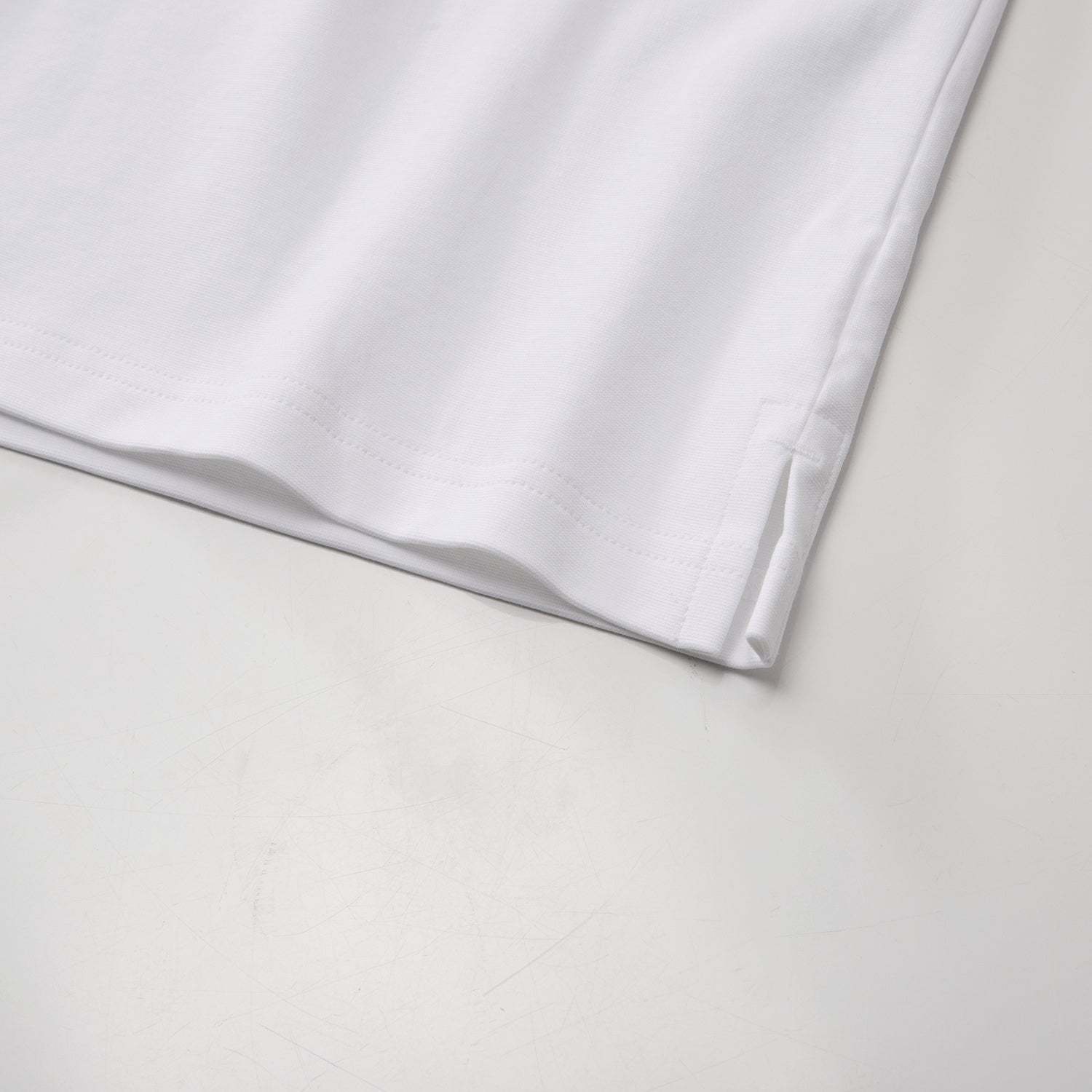 SG_01016504001_RW01_1_2_8_1500_1500.jpg;color:Signature White