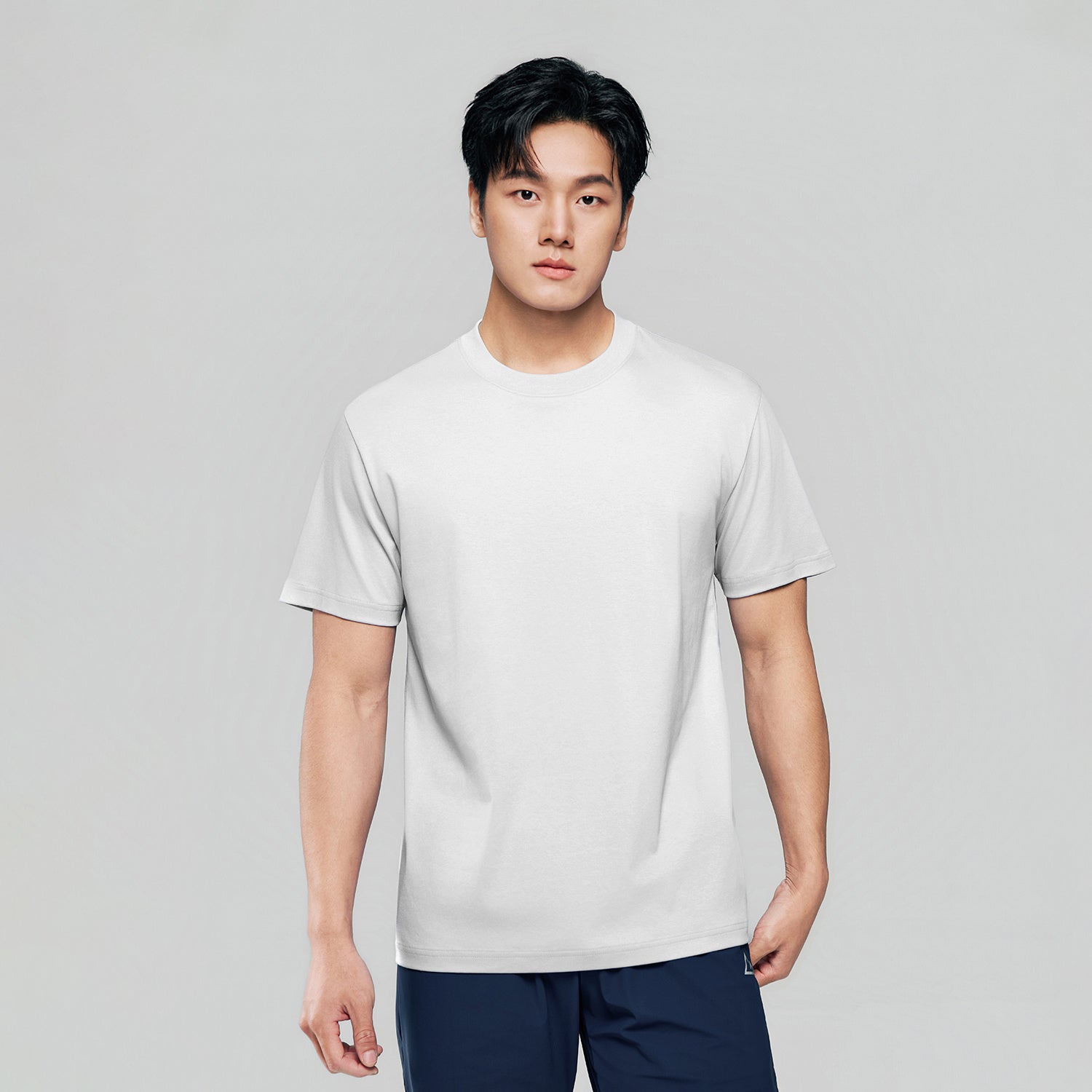 SG_01026803002_RW01_2_1_3_1500_1500.jpg;color:Signature White
