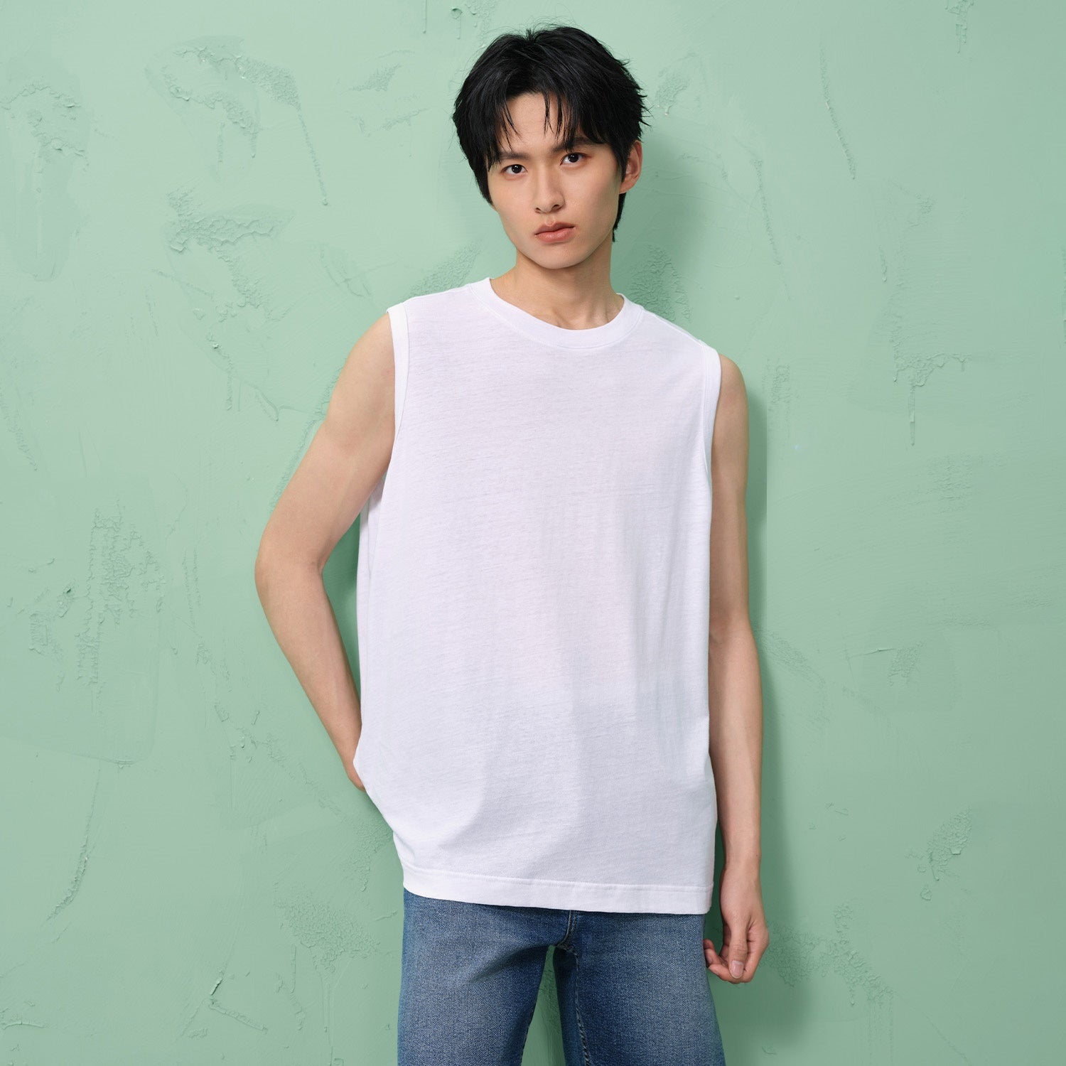 SG_12026314001_RW01_2_1_4_1500_1500.jpg;color:Signature White
