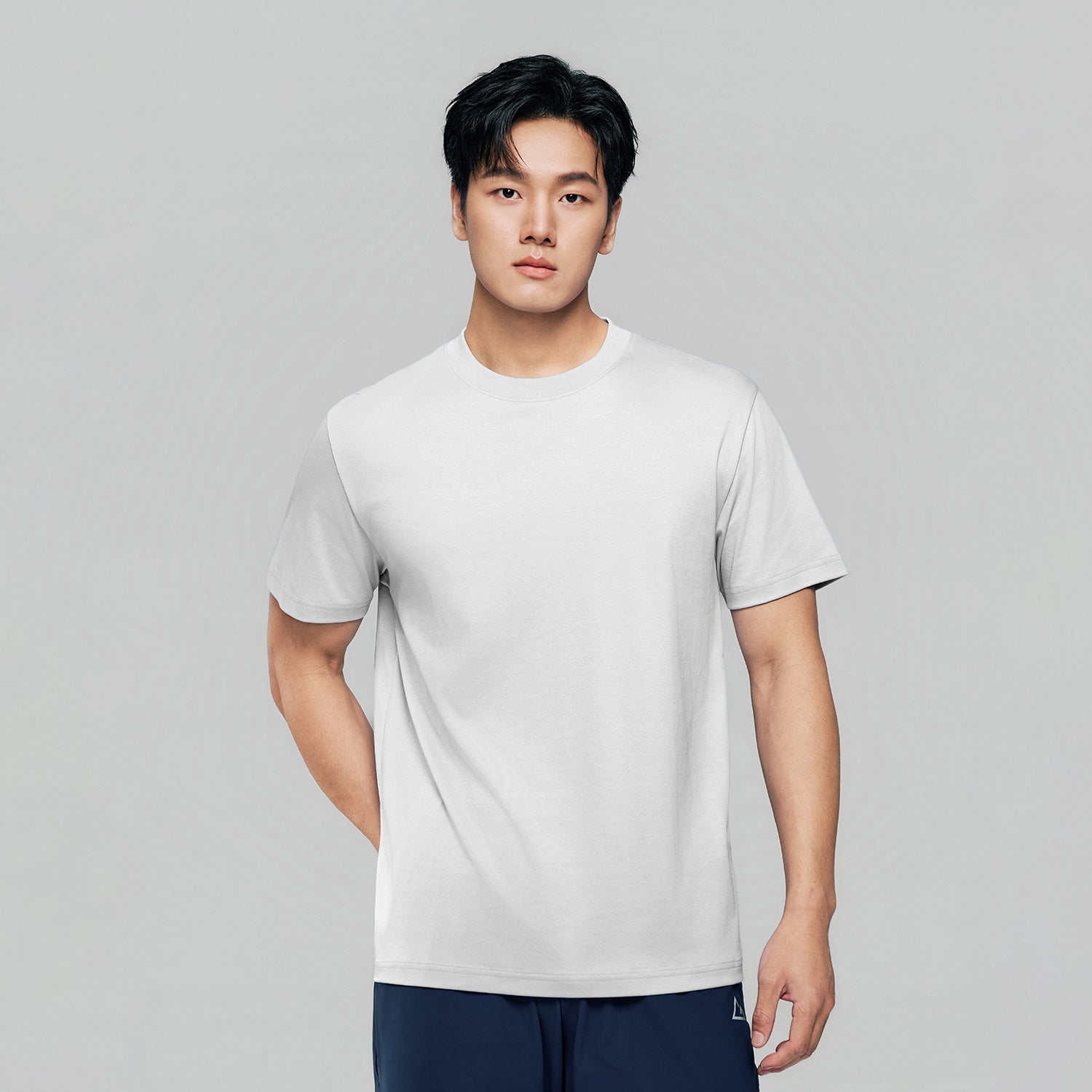 SG_01026803002_RW01_2_1_5_1500_1500.jpg;color:Signature White