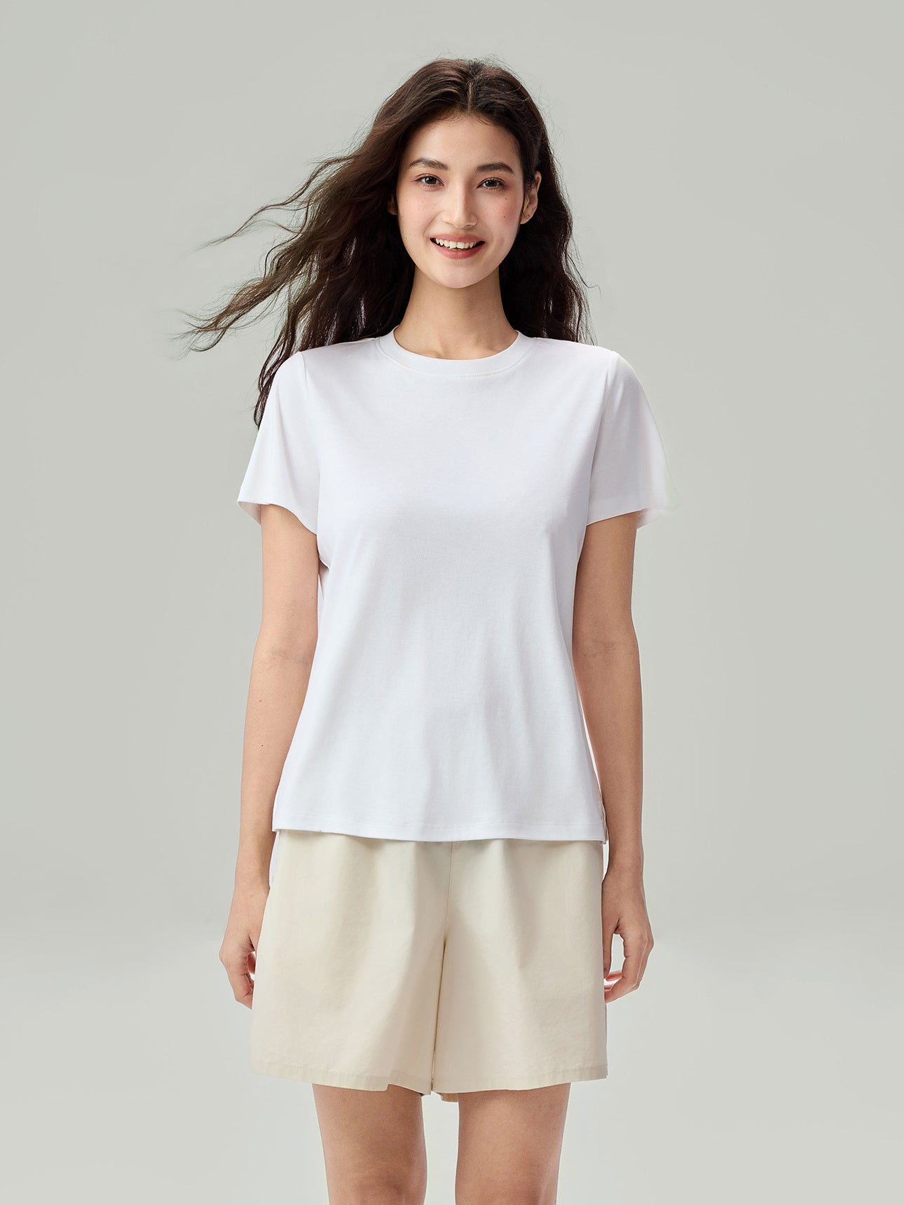 SG_05326271001_RW01_3_0_2_1290_1720.jpg;color:Signature White