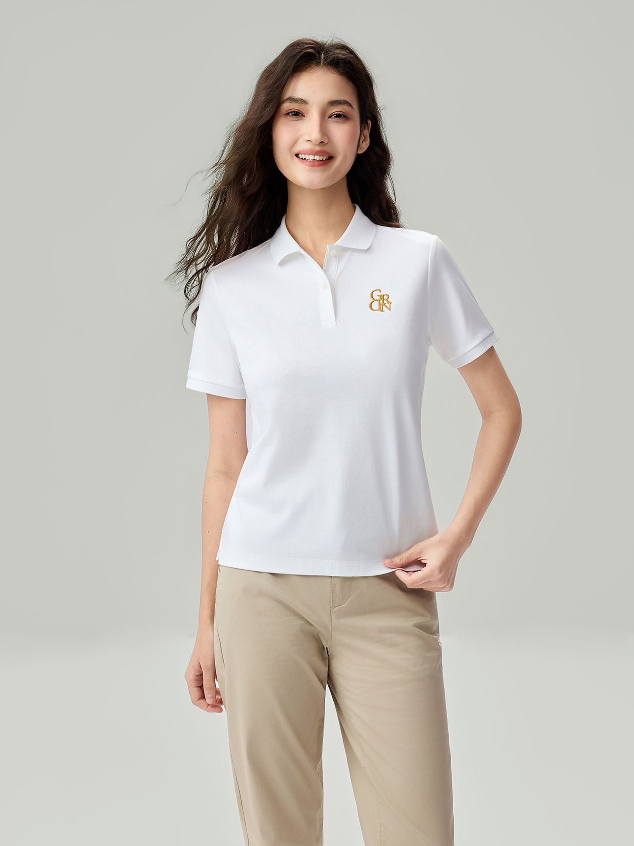 SG_05316291001_RW01_3_0_2_1290_1720.jpg;color:Signature White