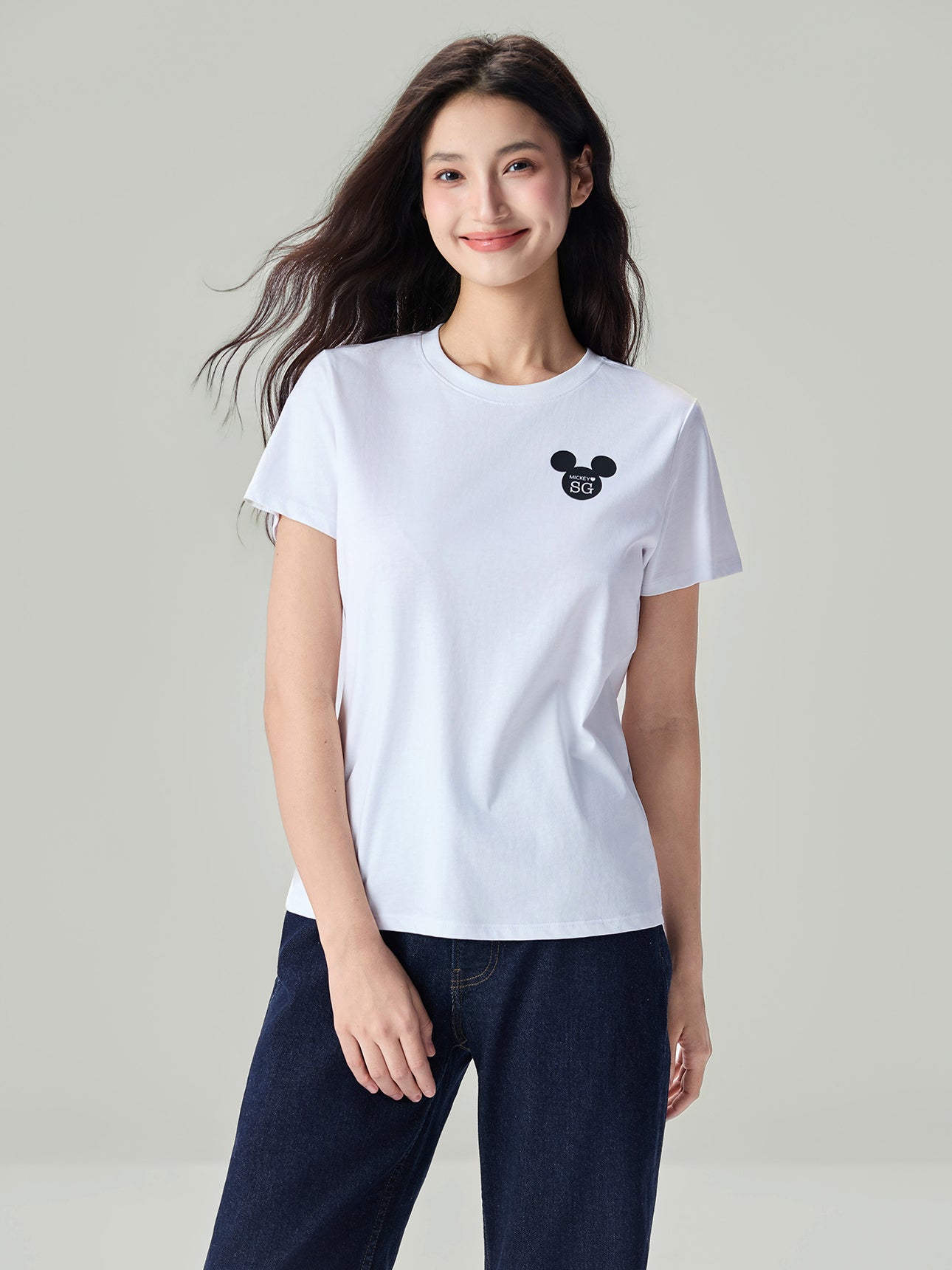 SG_05396017001_RW01_3_0_2_1290_1720.jpg;color:Signature White