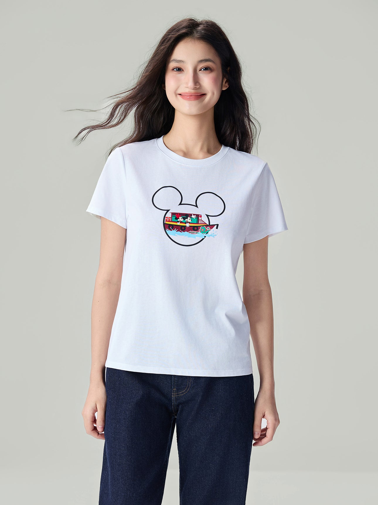 SG_05396018001_RW01_3_0_2_1290_1720.jpg;color:Signature White