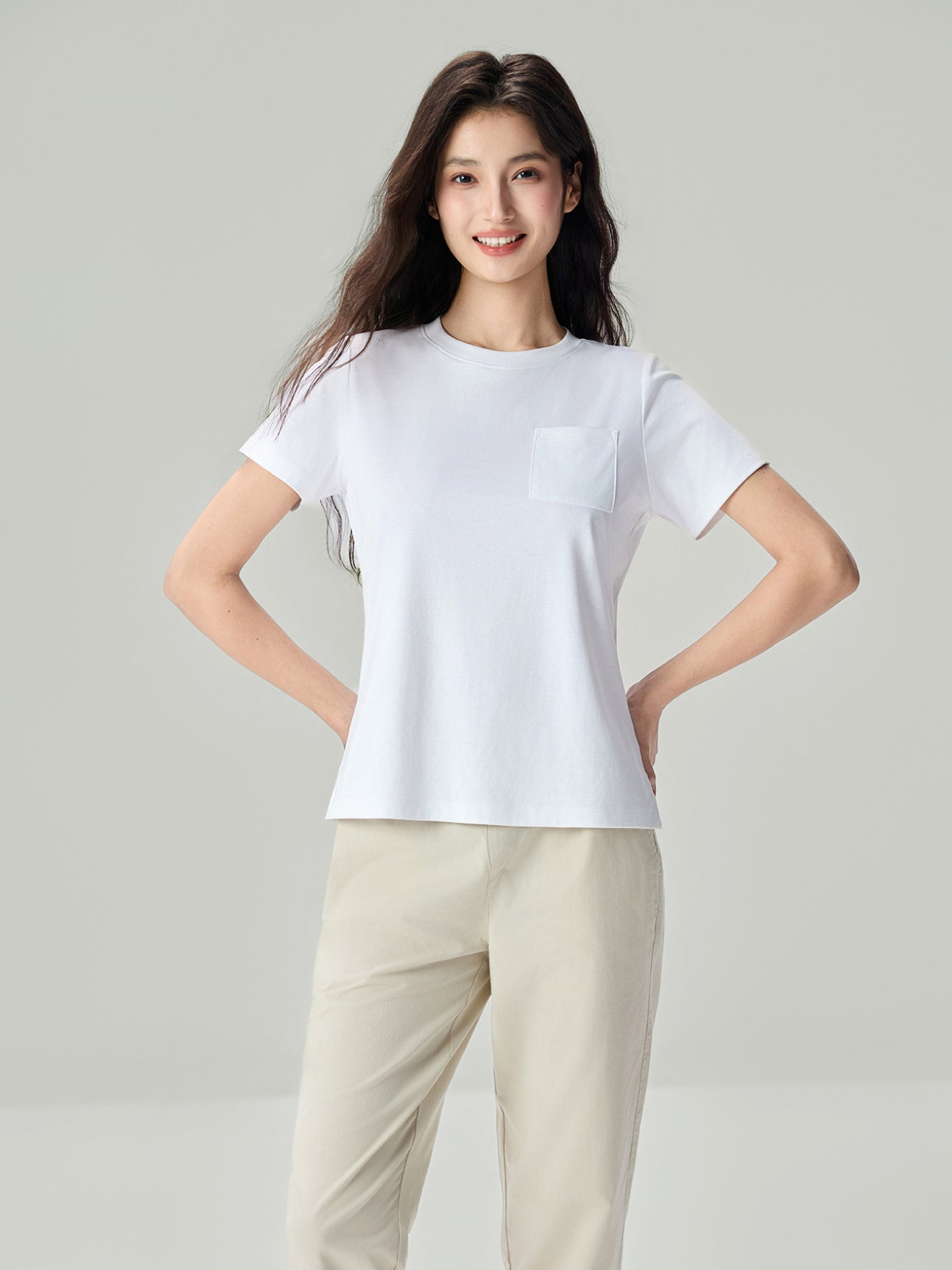 SG_05326270001_RW01_3_0_2_1290_1720.jpg;color:Signature White