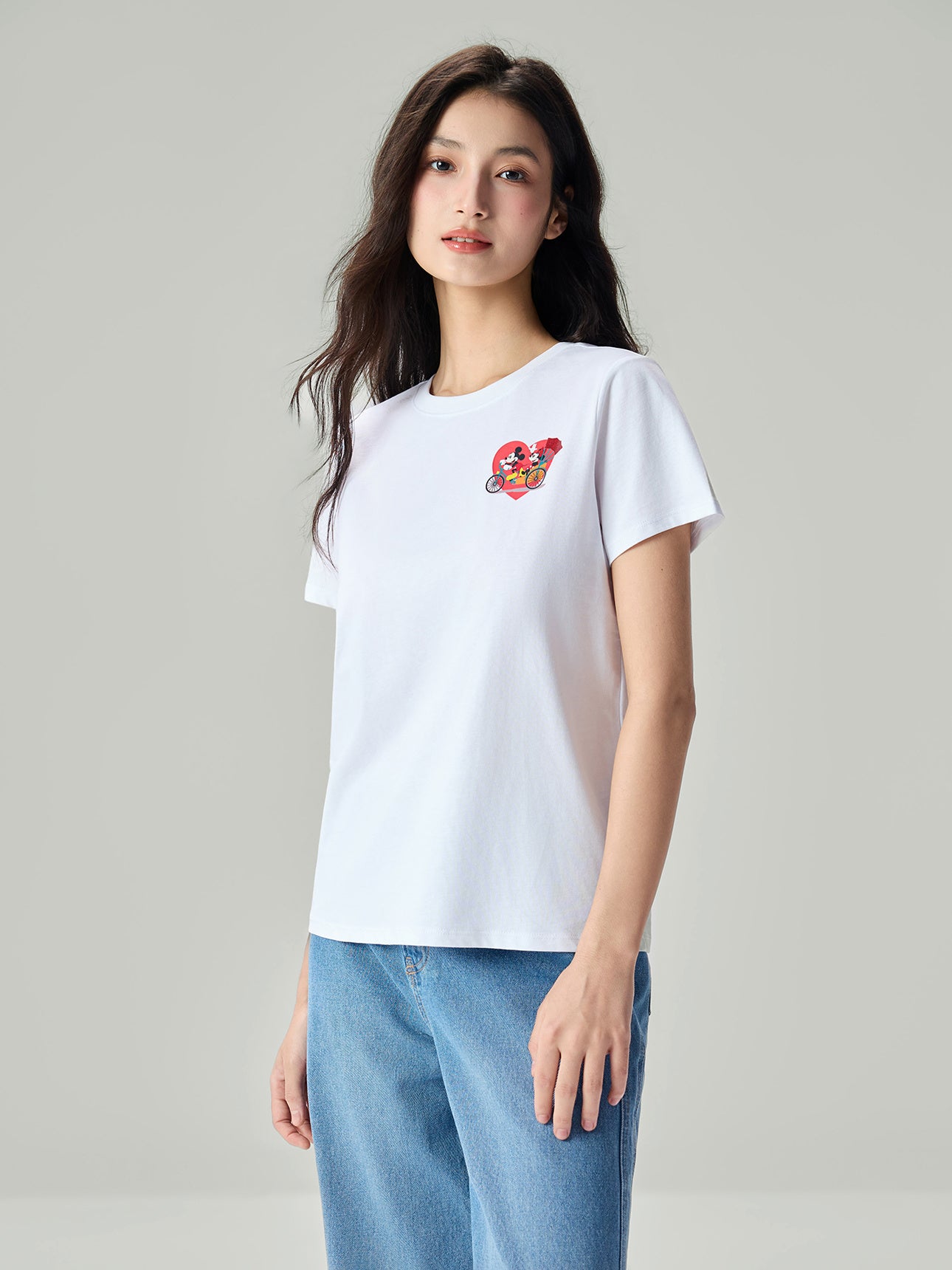 SG_05396019001_RW01_3_0_2_1290_1720.jpg;color:Signature White