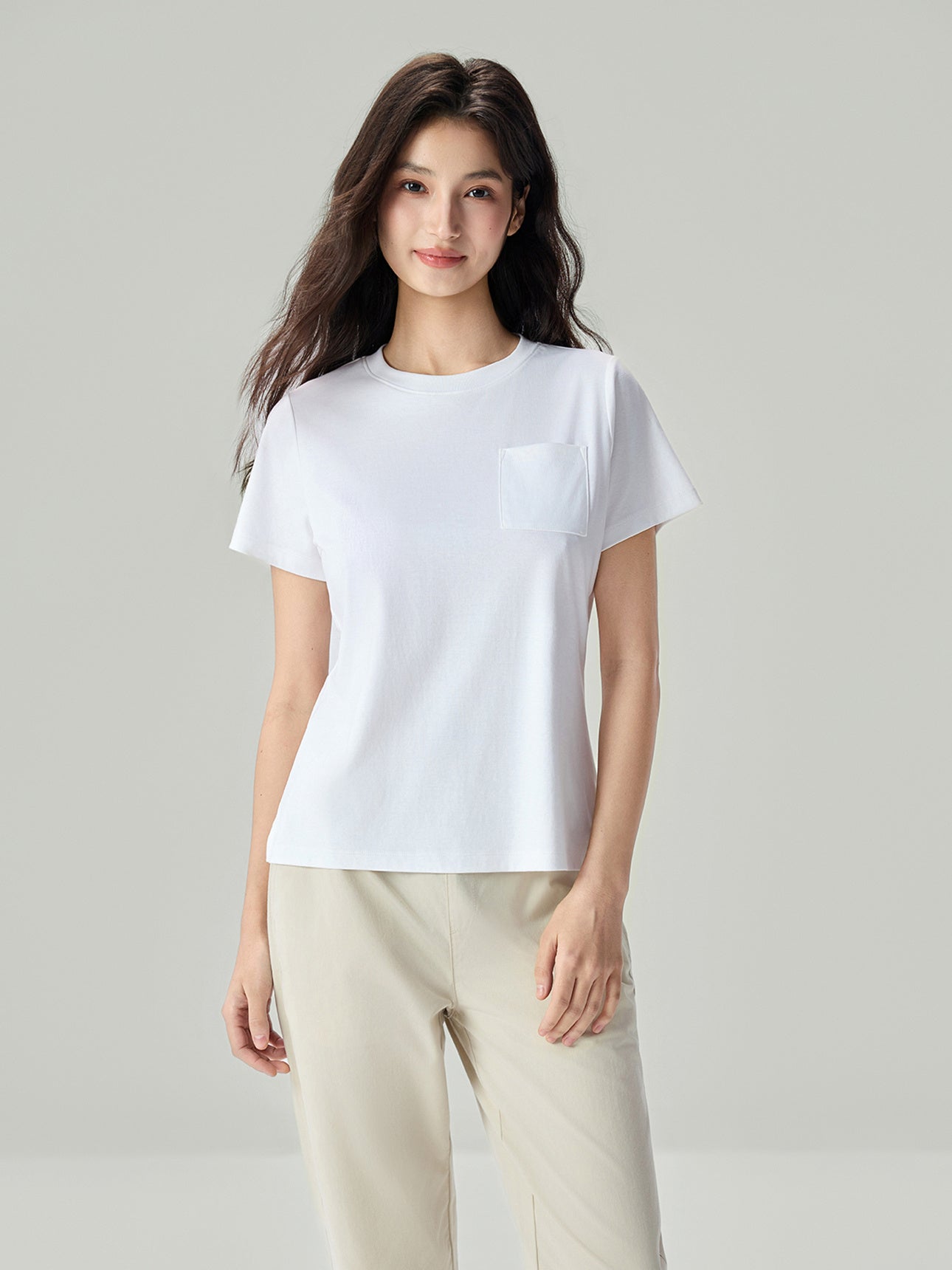 SG_05326270001_RW01_3_0_3_1290_1720.jpg;color:Signature White