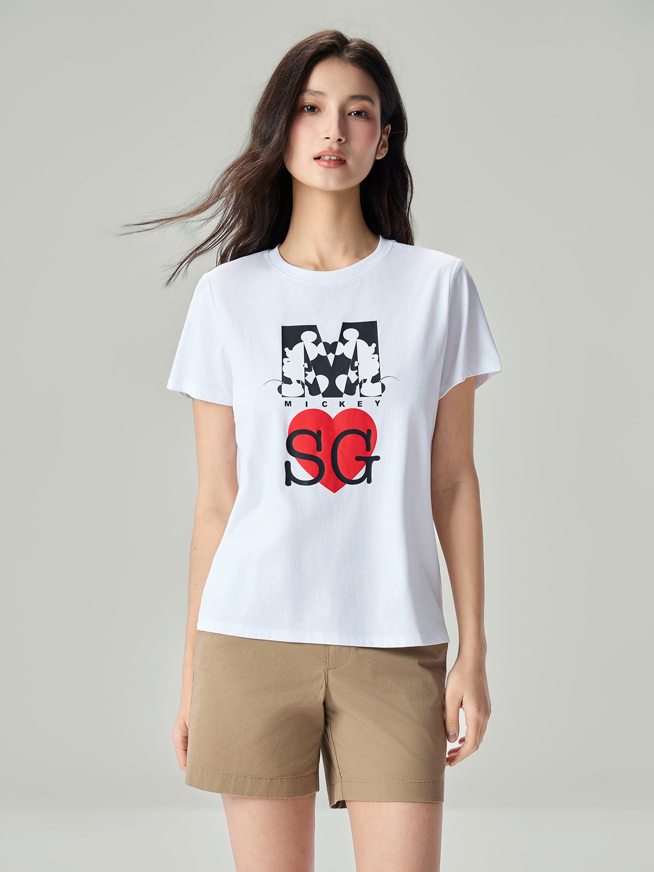 SG_05396016001_RW01_3_0_3_1290_1720.jpg;color:Signature White