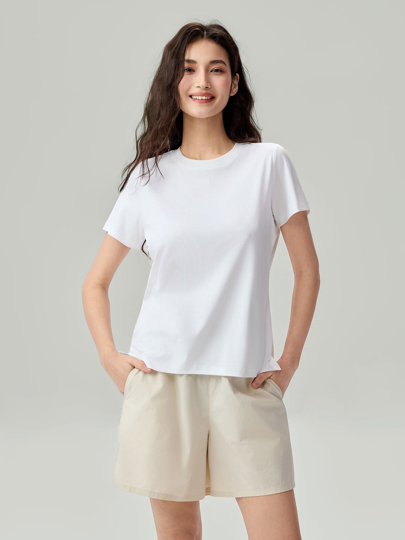 SG_05326271001_RW01_3_0_3_1290_1720.jpg;color:Signature White