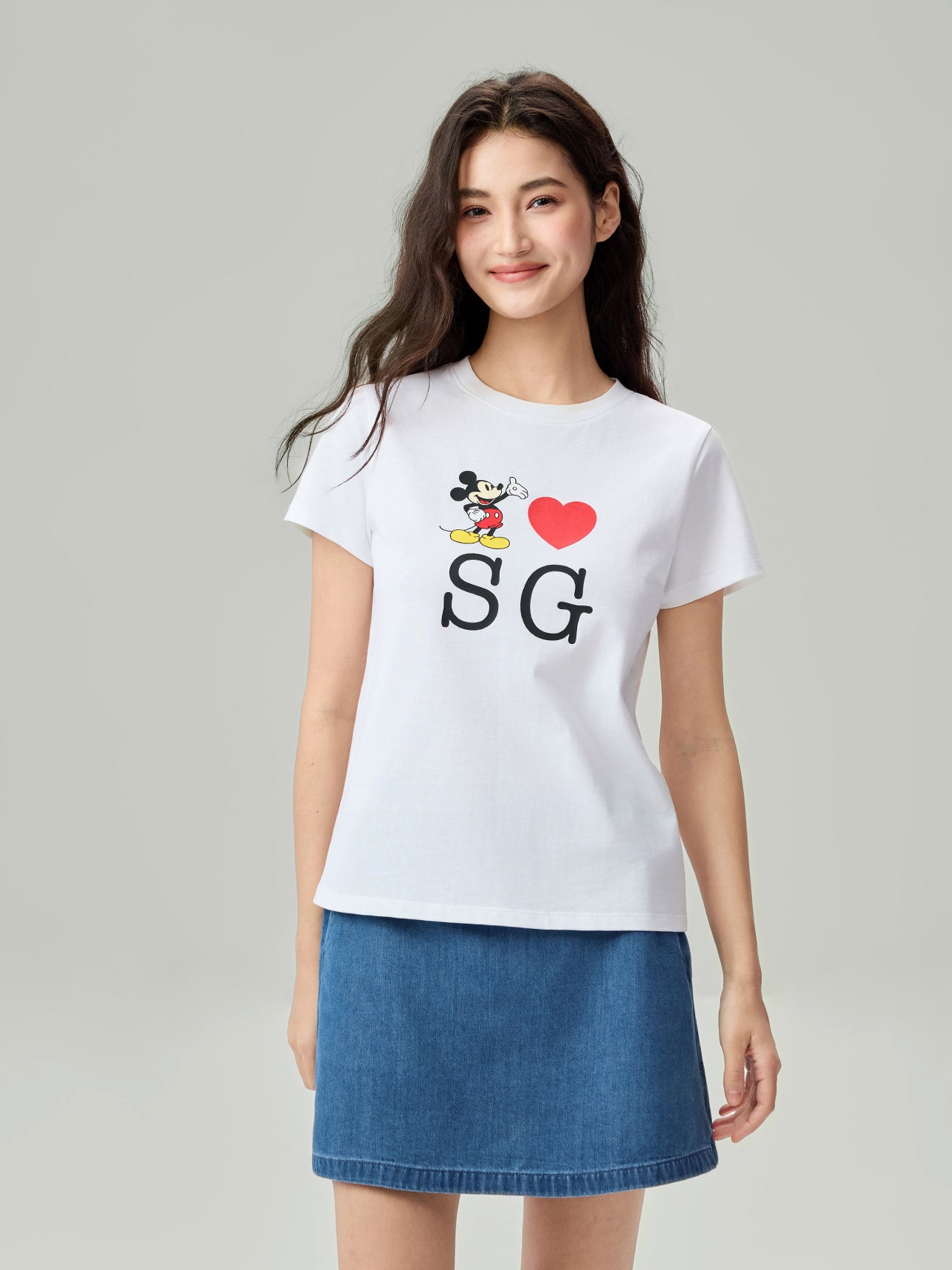 SG_05396015001_RW01_3_0_3_1290_1720.jpg;color:Signature White