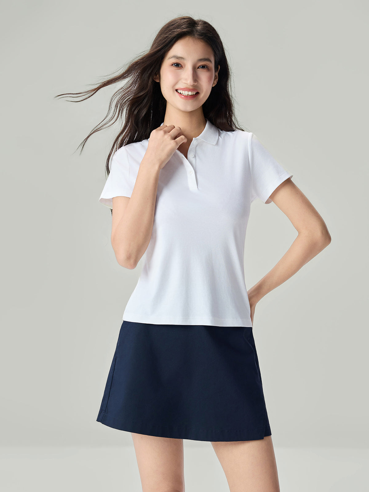 SG_05316368001_RW01_3_0_3_1290_1720.jpg;color:Signature White