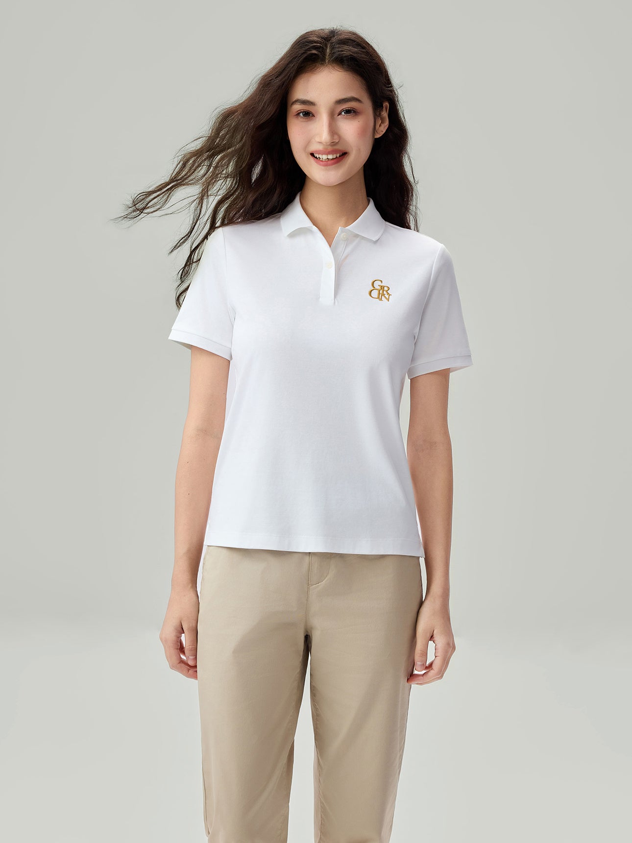 SG_05316291001_RW01_3_0_3_1290_1720.jpg;color:Signature White