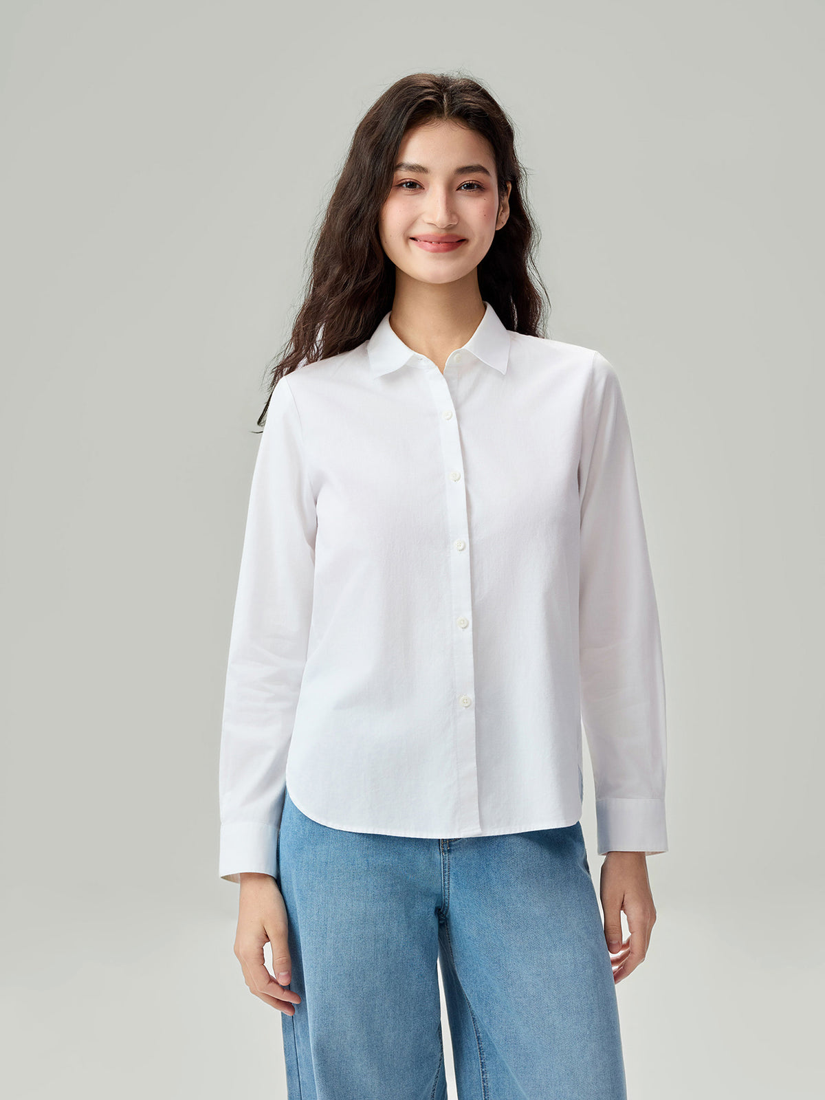 SG_05346052001_RW01_3_0_4_1290_1720.jpg;color:Signature White