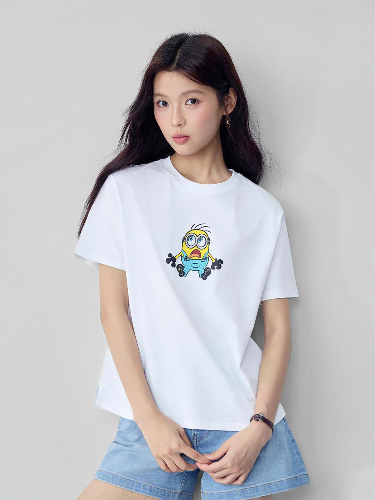 SG_05396365001_RW01_3_0_4_1290_1720.jpg;color:Signature White