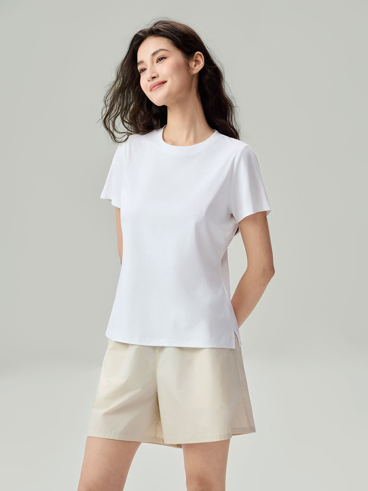 SG_05326271001_RW01_3_0_5_1290_1720.jpg;color:Signature White