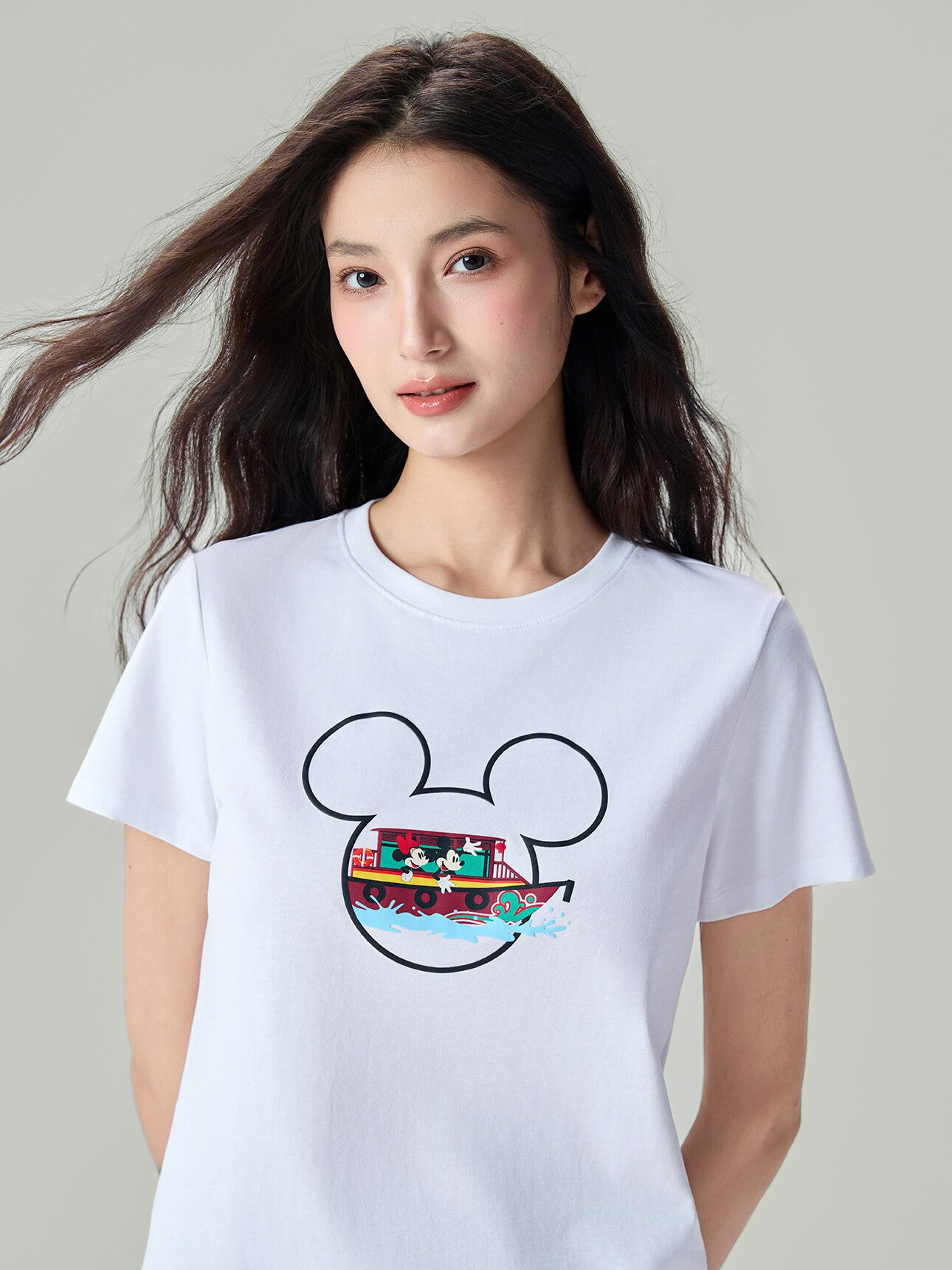 SG_05396018001_RW01_3_0_5_1290_1720.jpg;color:Signature White