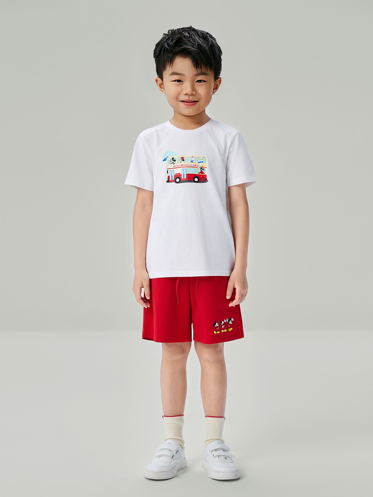 SG_03086373001_RW01_3_1_1_1290_1720.jpg;color:Signature White
