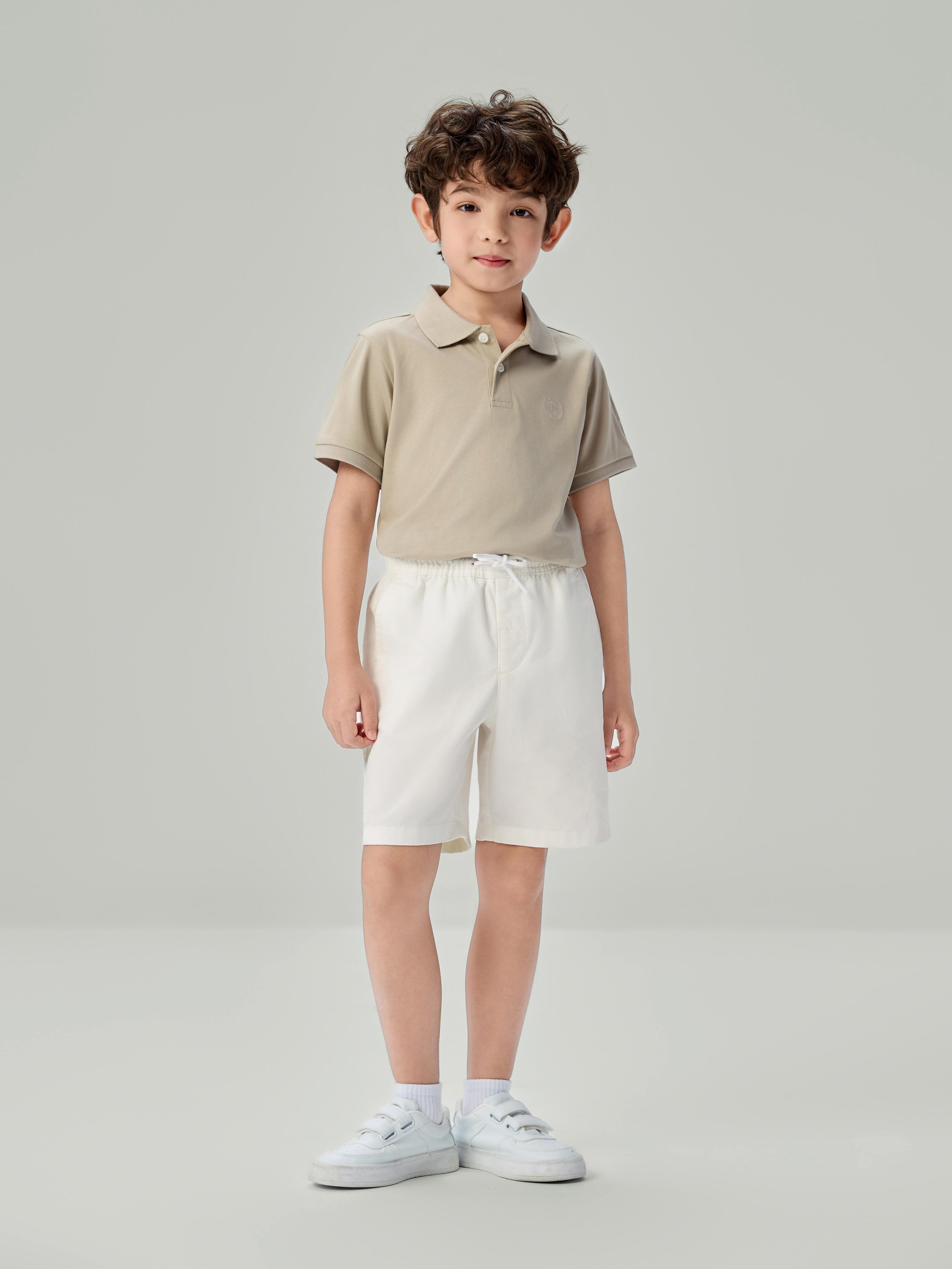SG_03106240001_RW01_3_1_1_1290_1720.jpg;color:Signature White