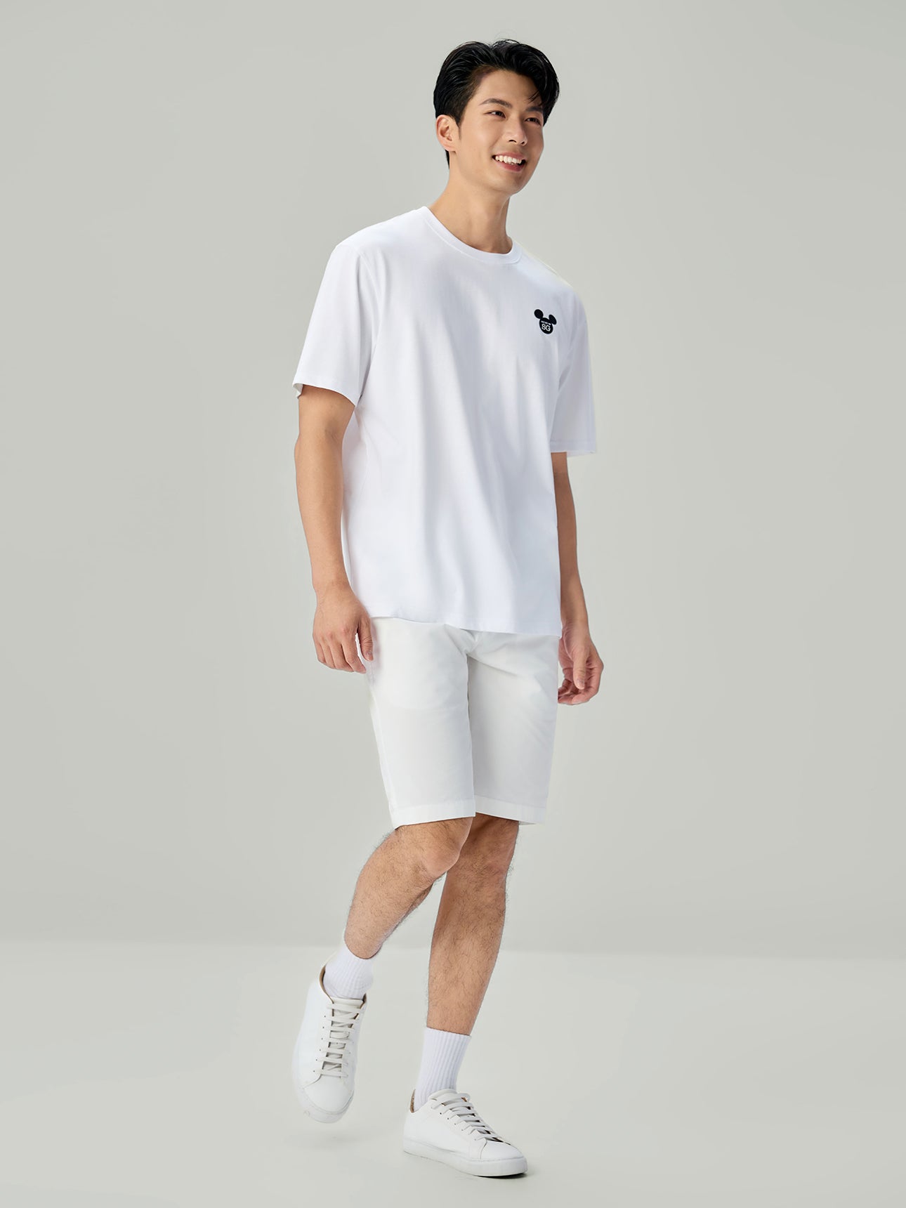 SG_01096034001_RW01_3_1_1_1290_1720.jpg;color:Signature White