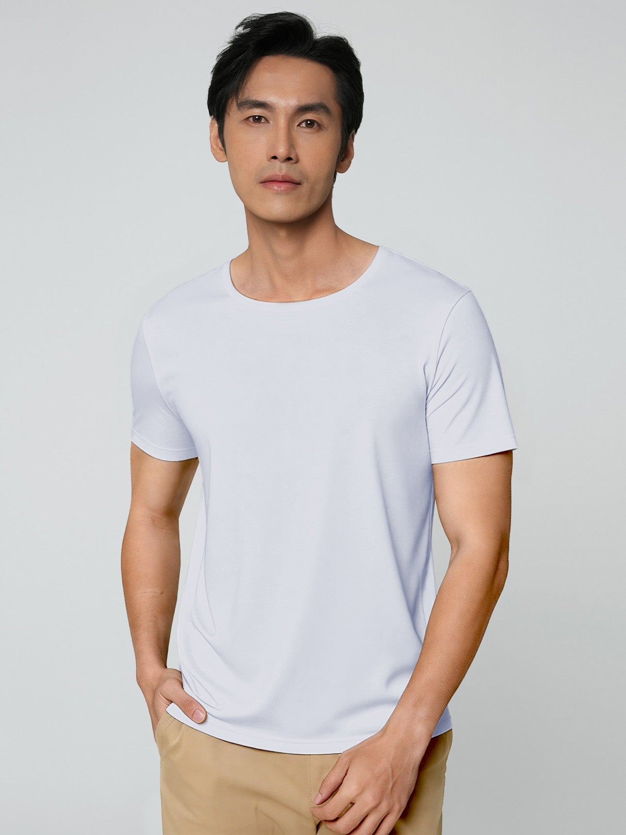 SG_01246104001_RW01_3_1_2_1290_1720.jpg;color:Signature White
