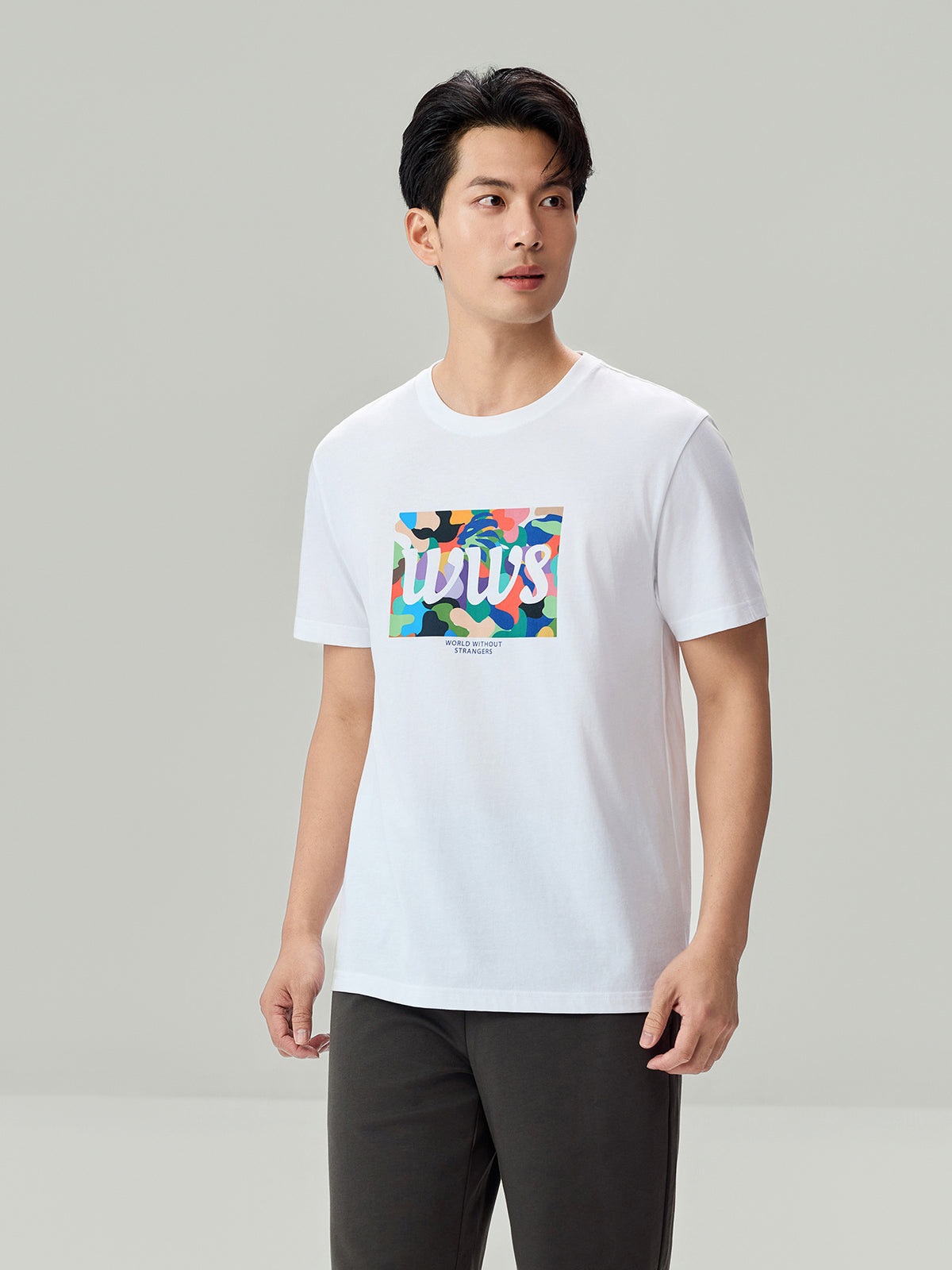 SG_01096022001_RW01_3_1_2_1290_1720.jpg;color:Signature White
