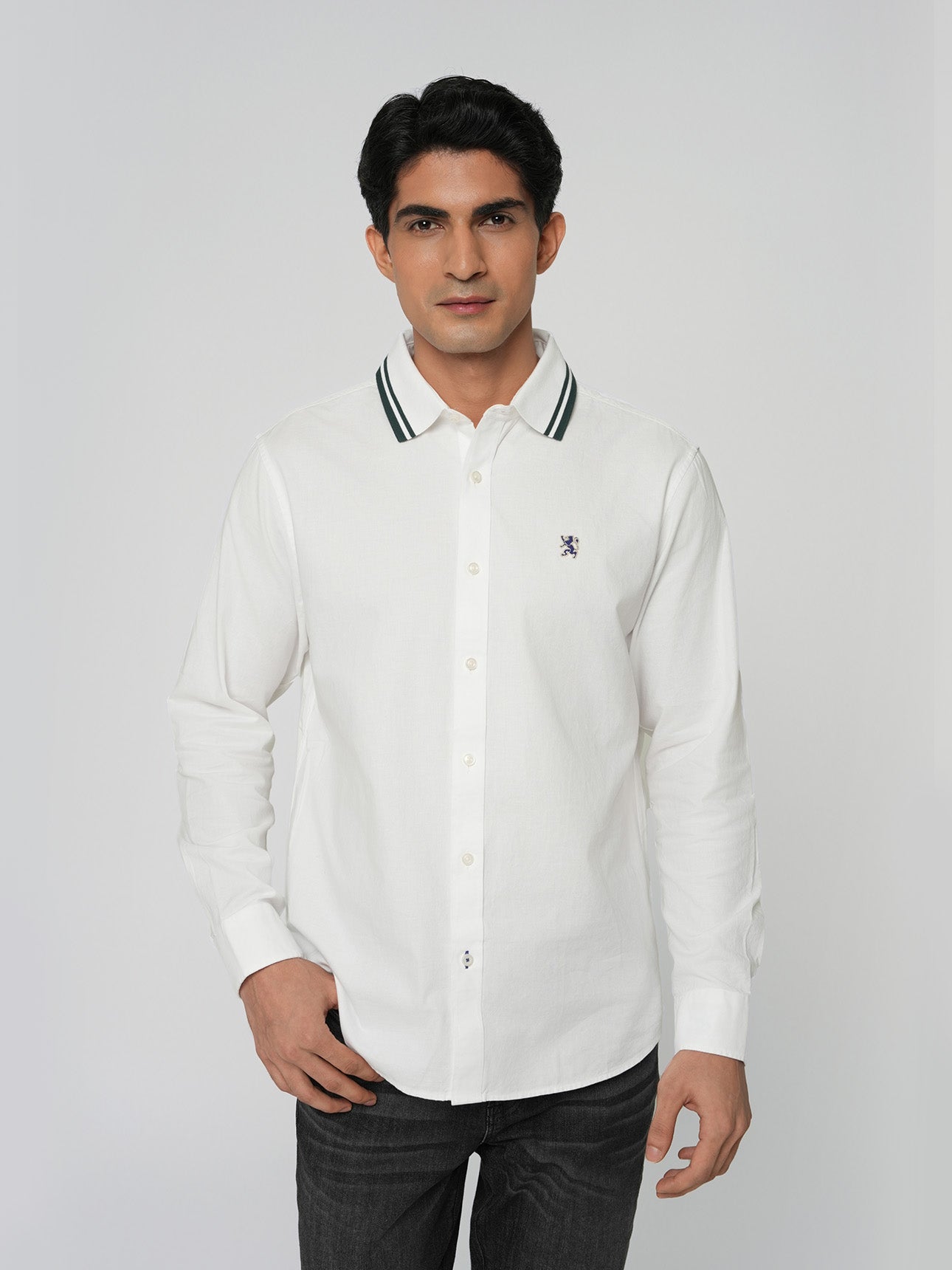 SG_01046006002_RW01_3_1_2_1290_1720.jpg;color:Signature White