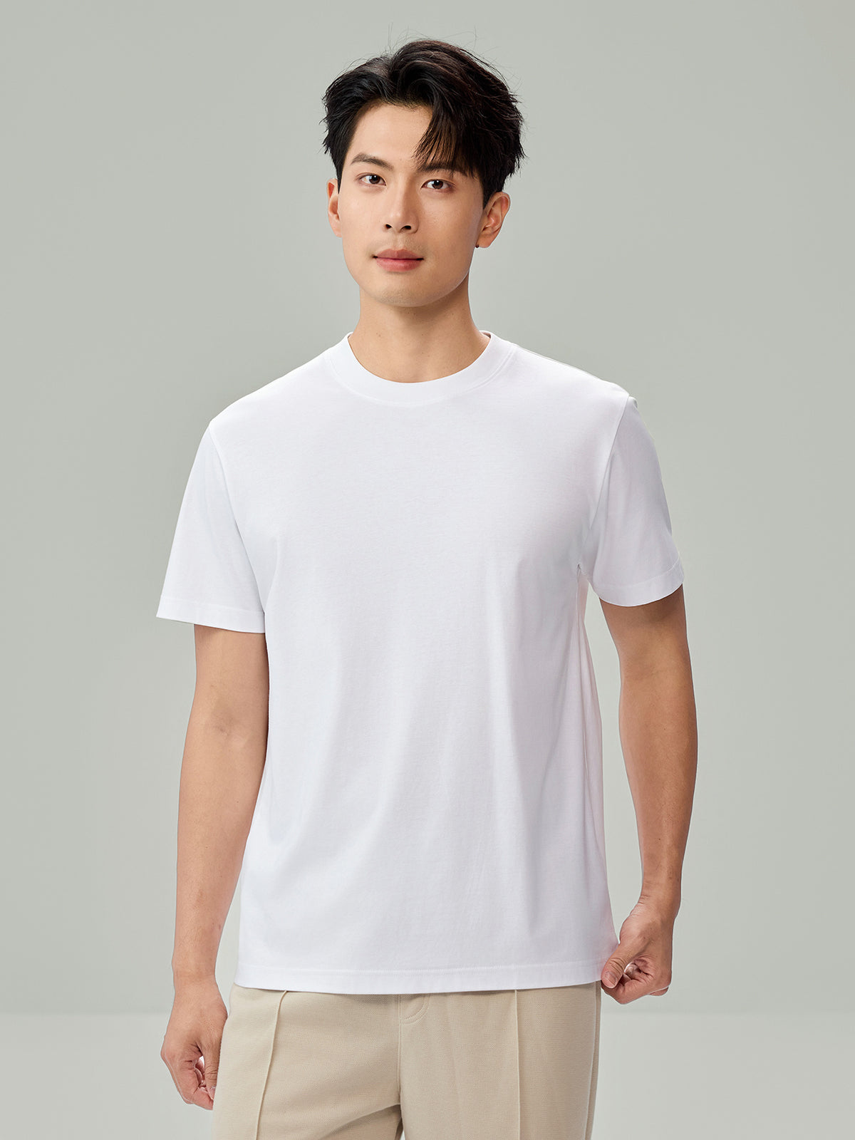SG_01026315002_RW01_3_1_3_1290_1720.jpg;color:Signature White