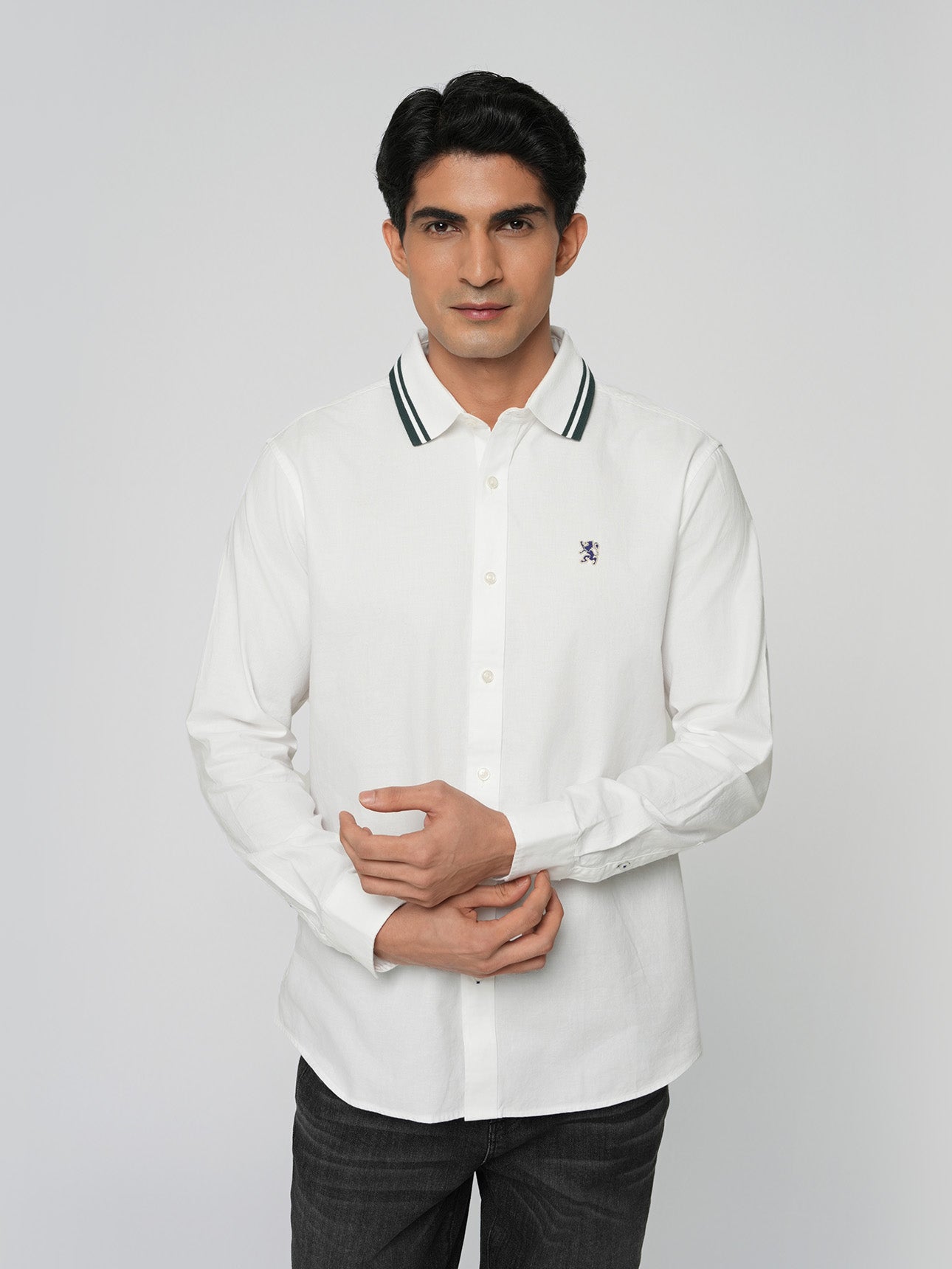 SG_01046006002_RW01_3_1_3_1290_1720.jpg;color:Signature White