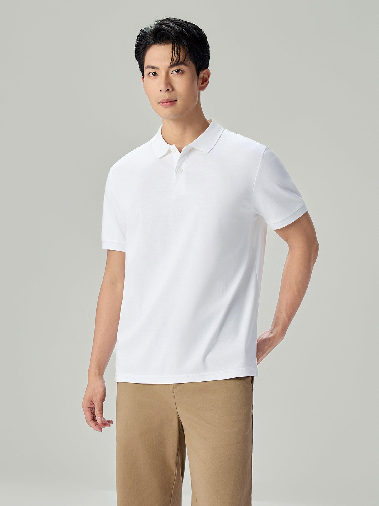 SG_01016292001_RW01_3_1_3_1290_1720.jpg;color:Signature White