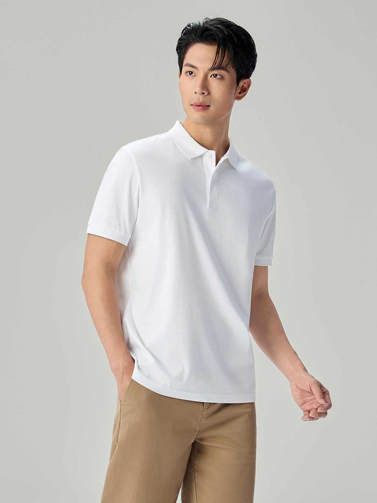 SG_01016292001_RW01_3_1_4_1290_1720.jpg;color:Signature White