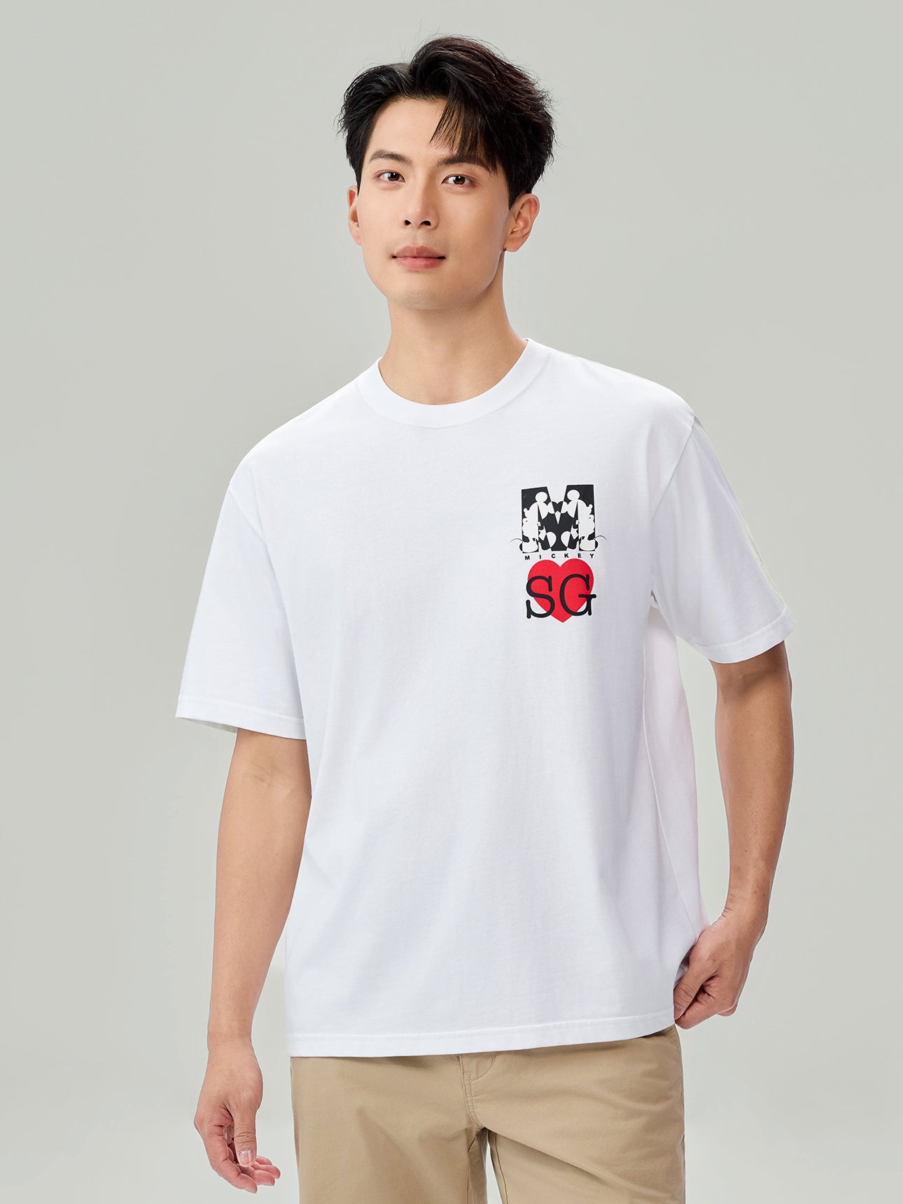 SG_01096033001_RW01_3_1_4_1290_1720.jpg;color:Signature White