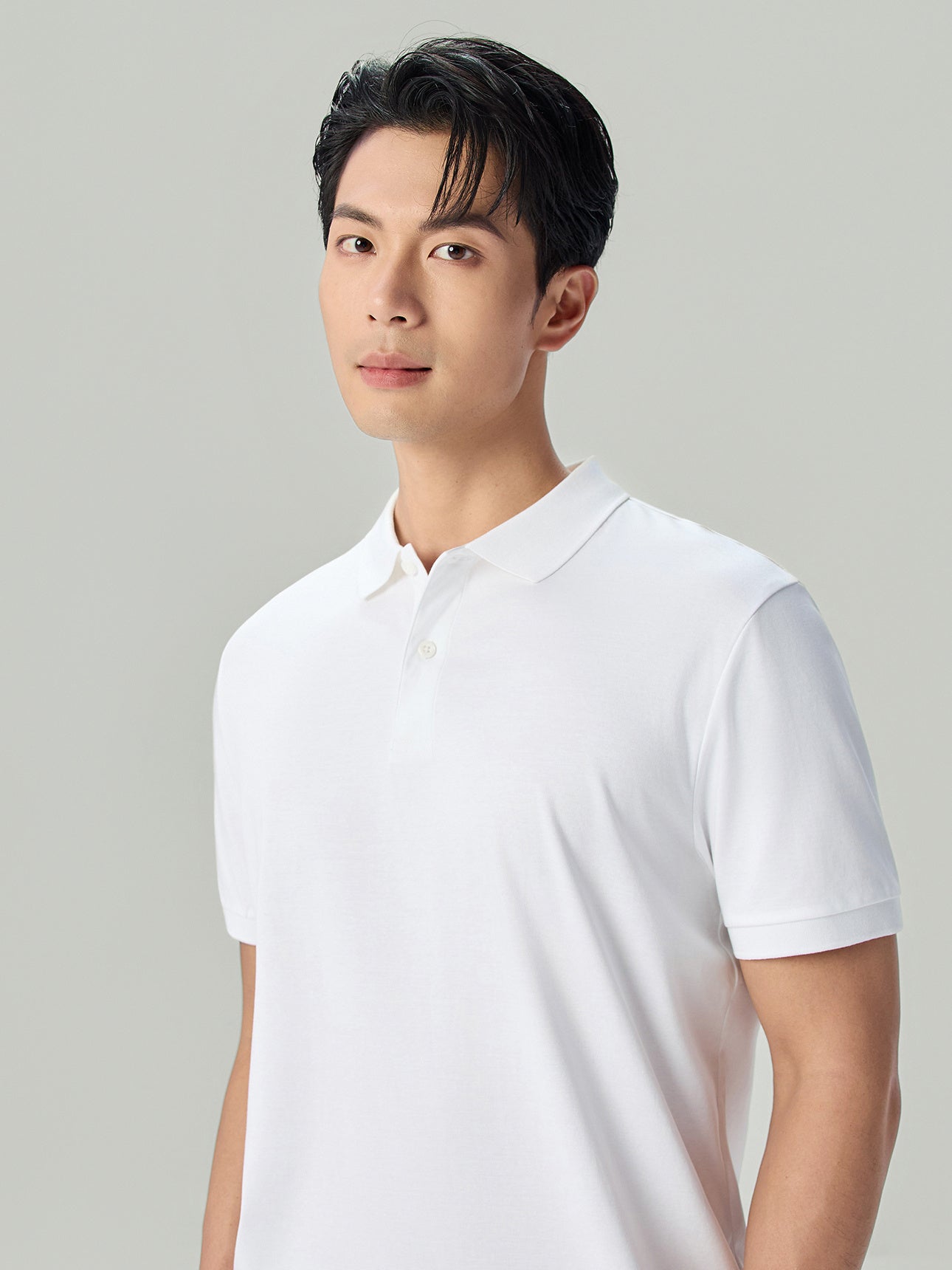 SG_01016292001_RW01_3_1_5_1290_1720.jpg;color:Signature White