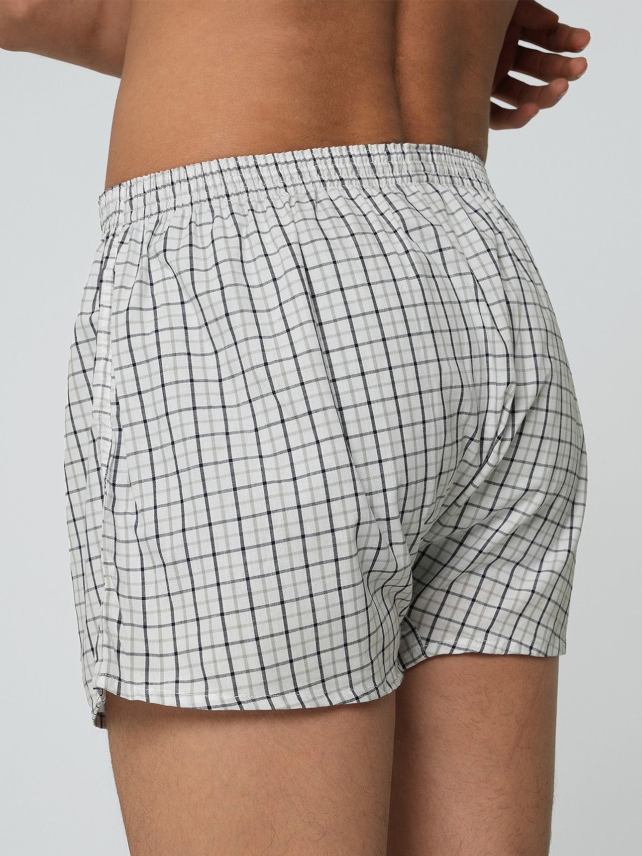 SG_01176119001_RW01_3_1_5_1290_1720.jpg;color:Grey Check x Grey Check x Grey Check 