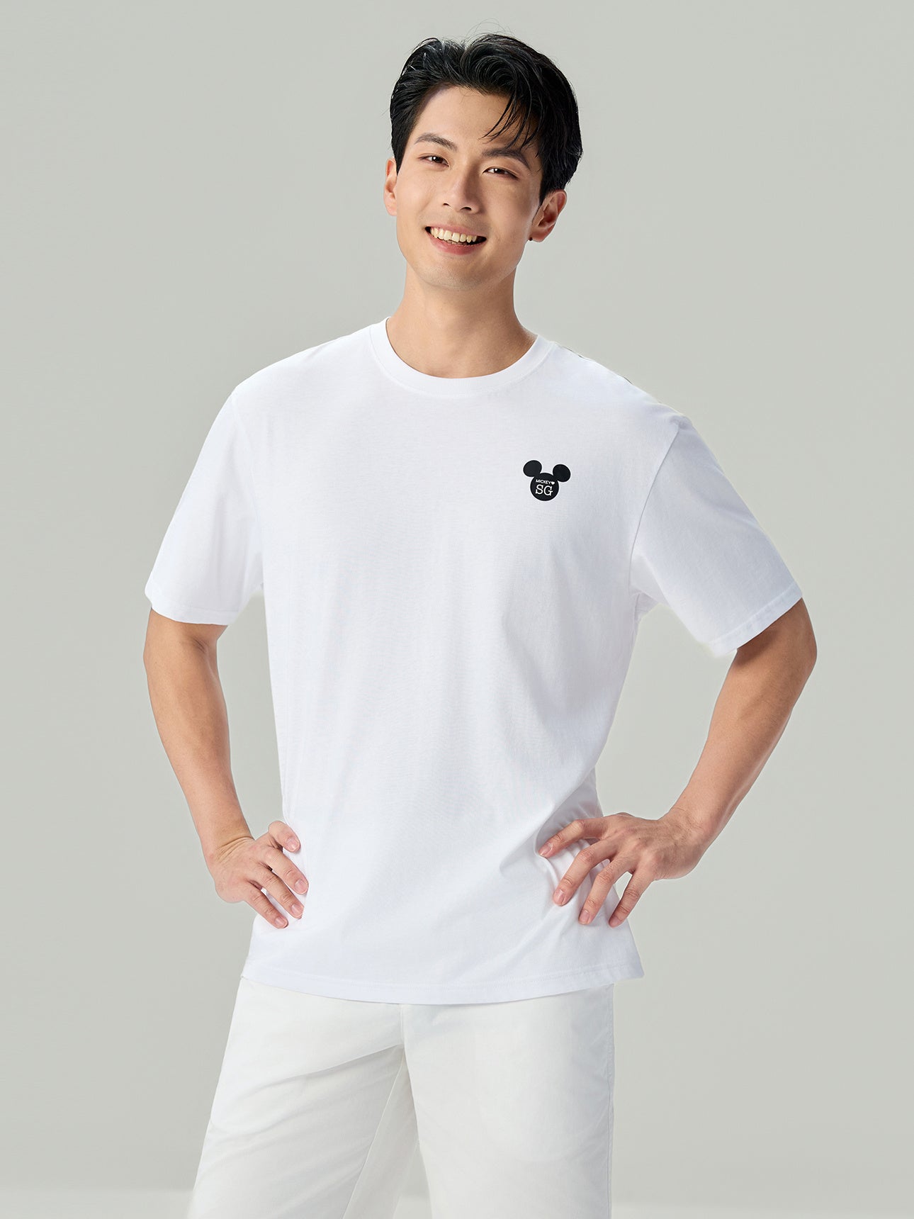 SG_01096034001_RW01_3_1_5_1290_1720.jpg;color:Signature White