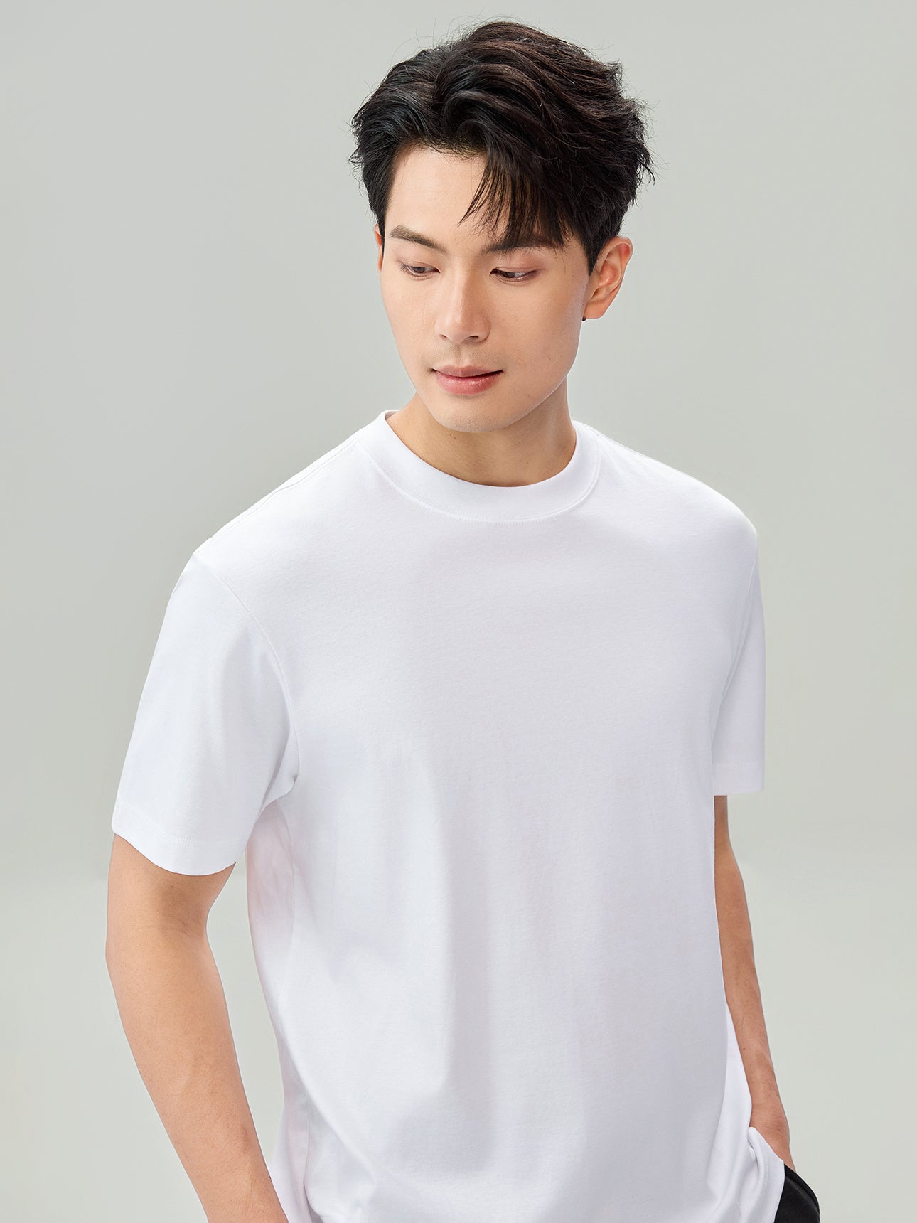 SG_01026340001_RW01_3_1_5_1290_1720.jpg;color:Signature White