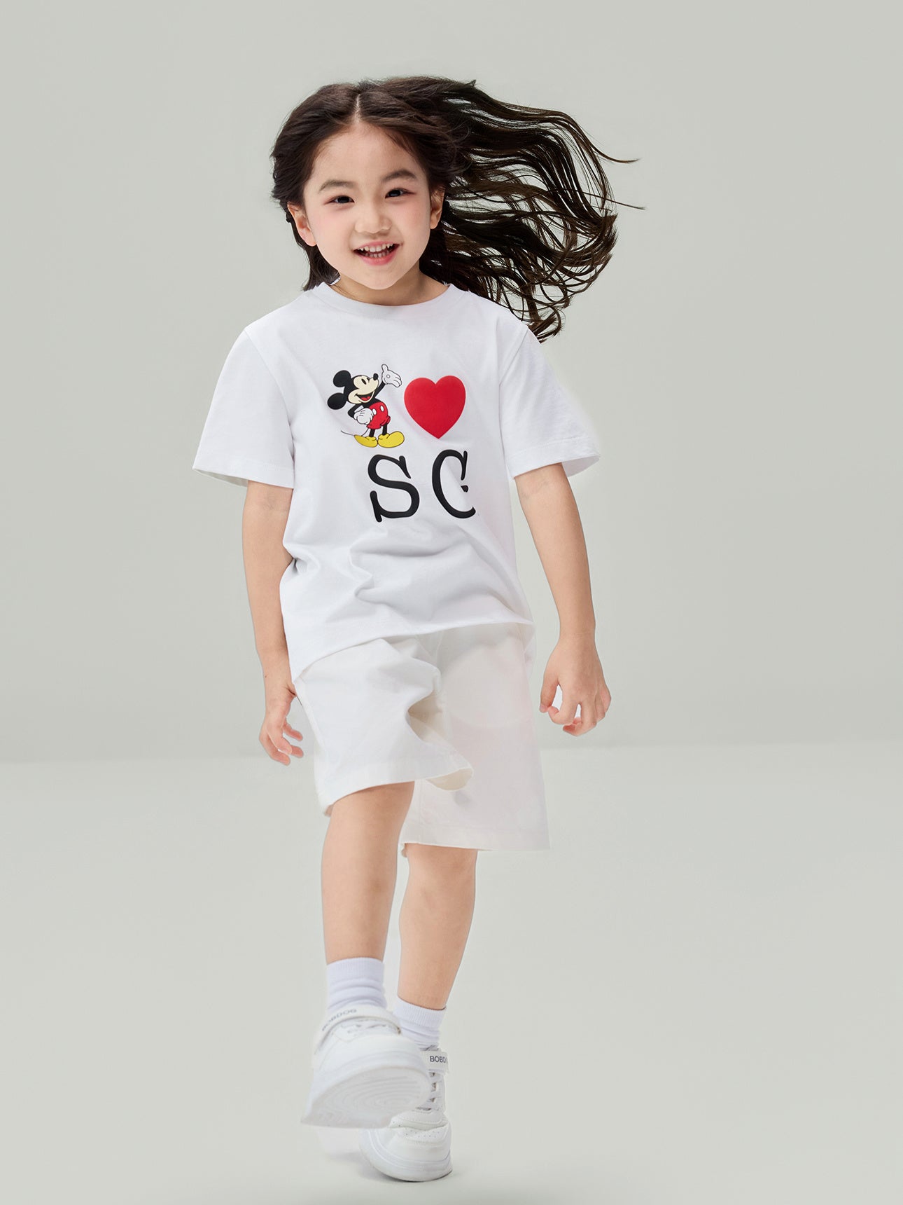SG_03086371001_RW01_3_1_5_1290_1720.jpg;color:Signature White