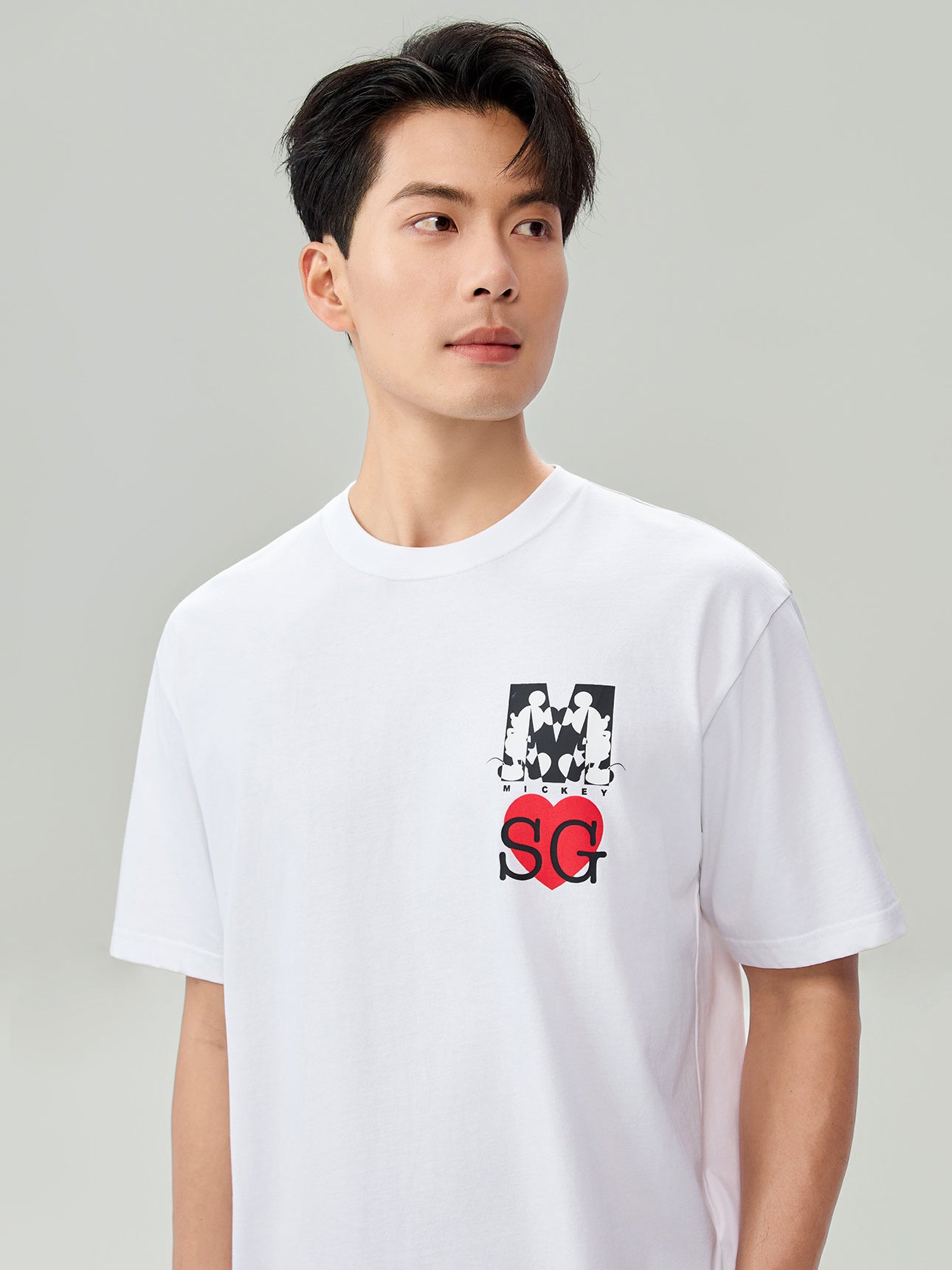 SG_01096033001_RW01_3_1_5_1290_1720.jpg;color:Signature White