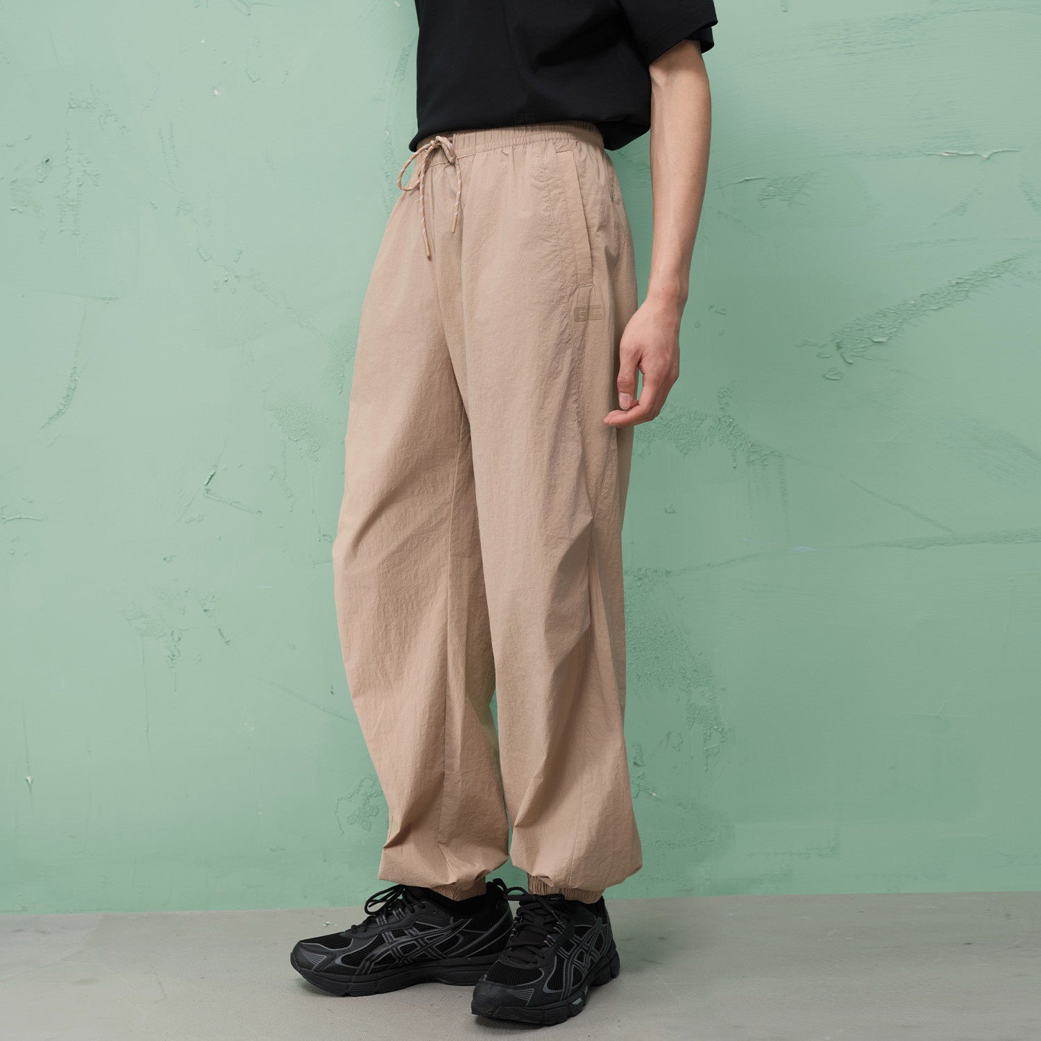 SG_12115009001_RW04_2_1_2_1500_1500.jpg;color:Warm Taupe