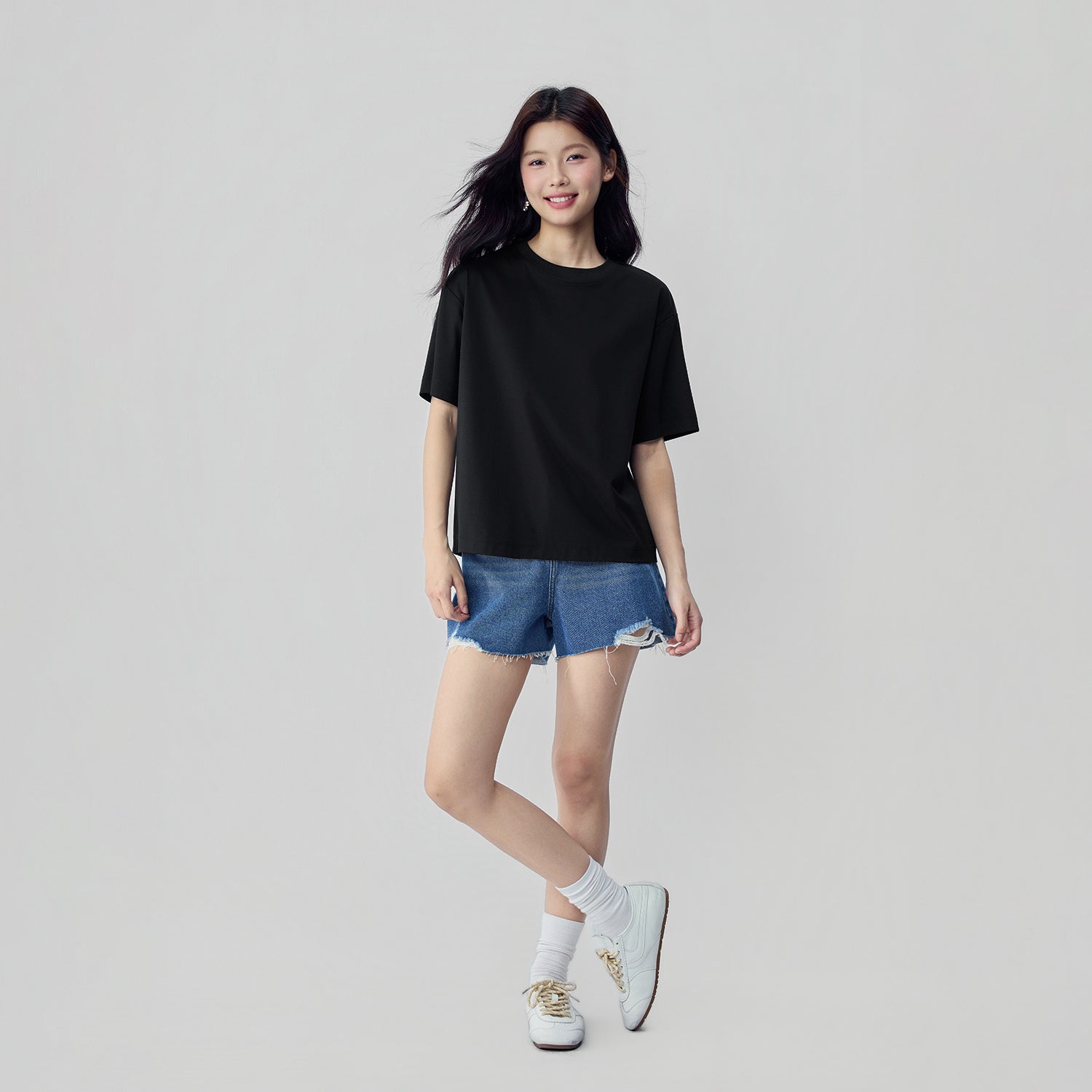 SG_05326296001_RW09_2_0_1_1500_1500.jpg;color:Signature Black