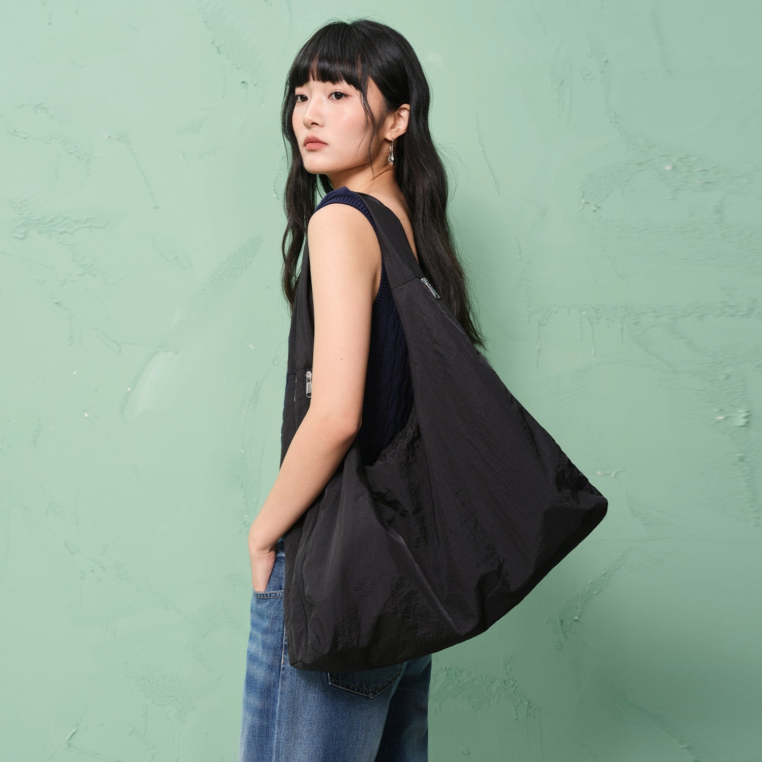 SG_12446671001_RW09_2_0_4_1500_1500.jpg;color:Signature Black