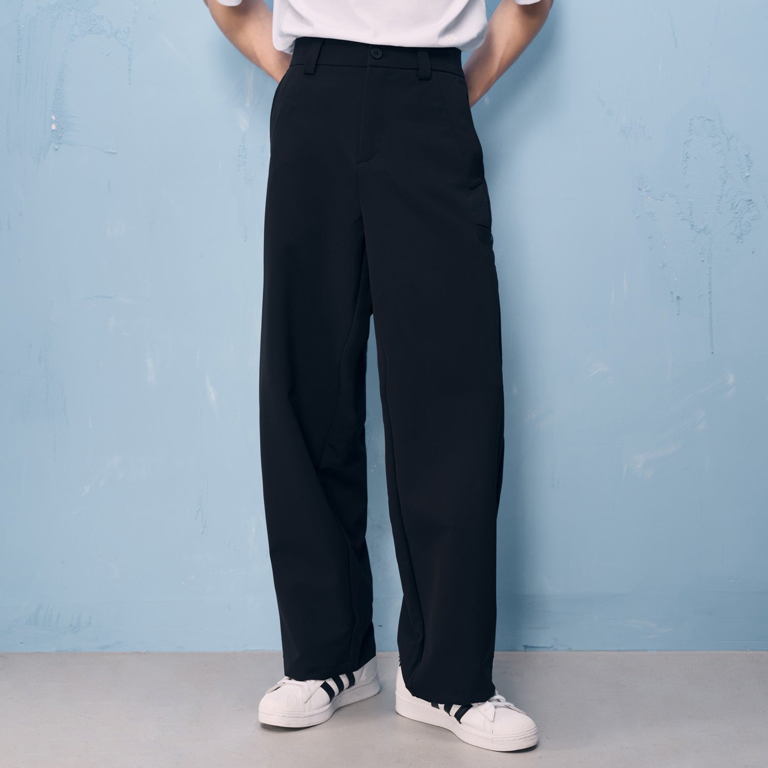 SG_12115007001_RW09_2_1_2_1500_1500.jpg;color:Signature Black