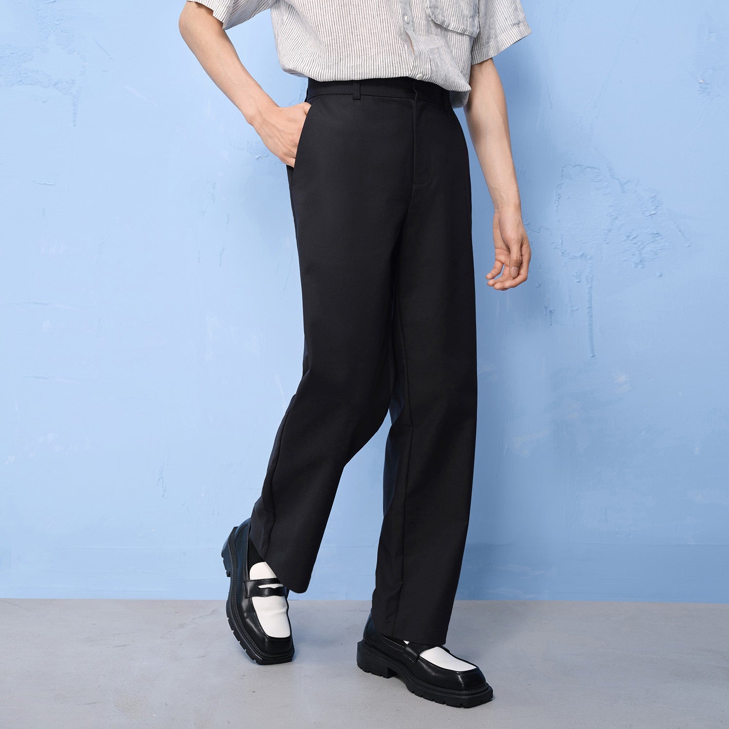 SG_12116213001_RW09_2_1_4_1500_1500.jpg;color:Signature Black