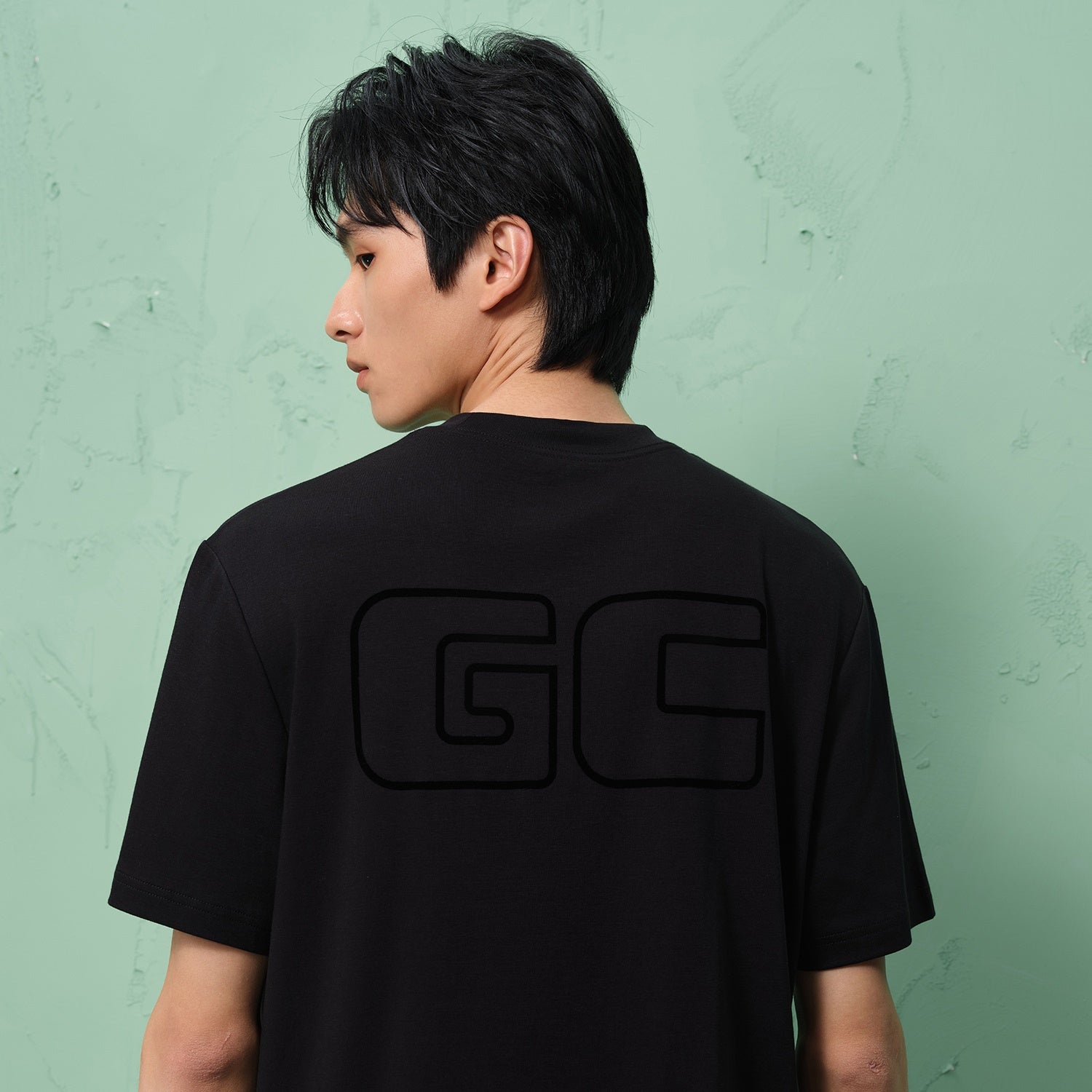 SG_12096323001_RW09_2_1_4_1500_1500.jpg;color:Signature Black