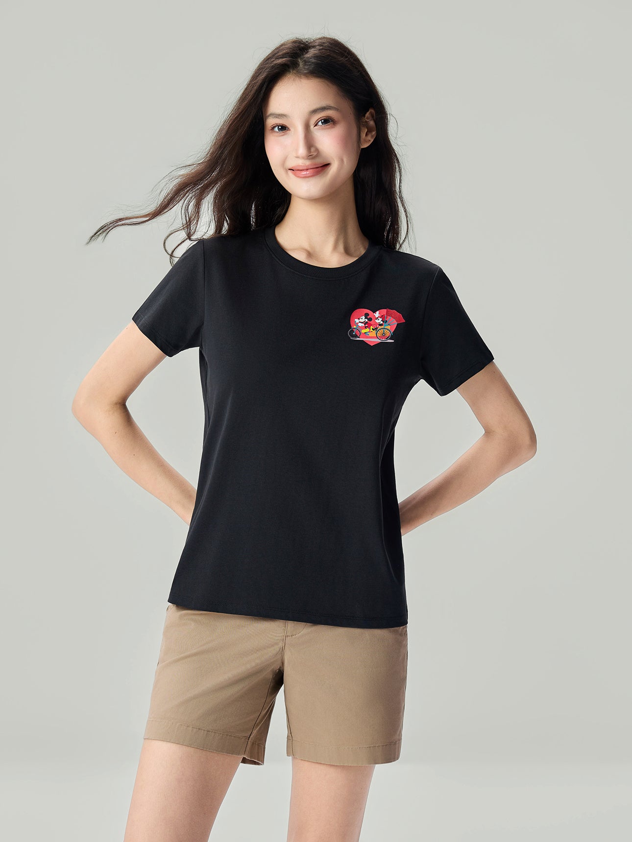 SG_05396019001_RW09_3_0_2_1290_1720.jpg;color:Signature Black