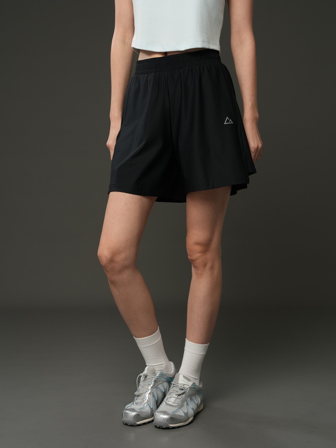 SG_05406239001_RW09_3_0_2_1290_1720.jpg;color:Signature Black