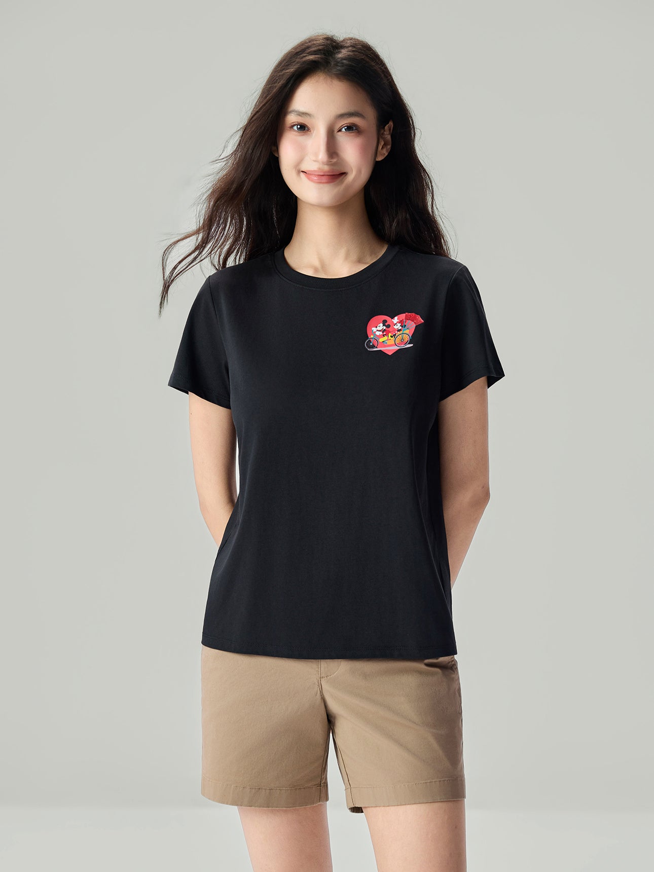 SG_05396019001_RW09_3_0_3_1290_1720.jpg;color:Signature Black