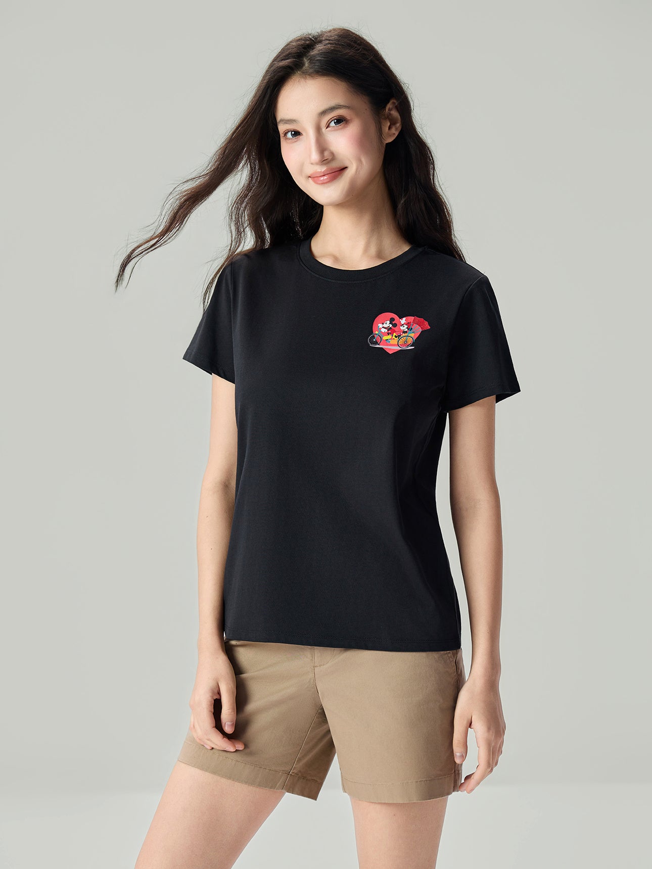 SG_05396019001_RW09_3_0_4_1290_1720.jpg;color:Signature Black