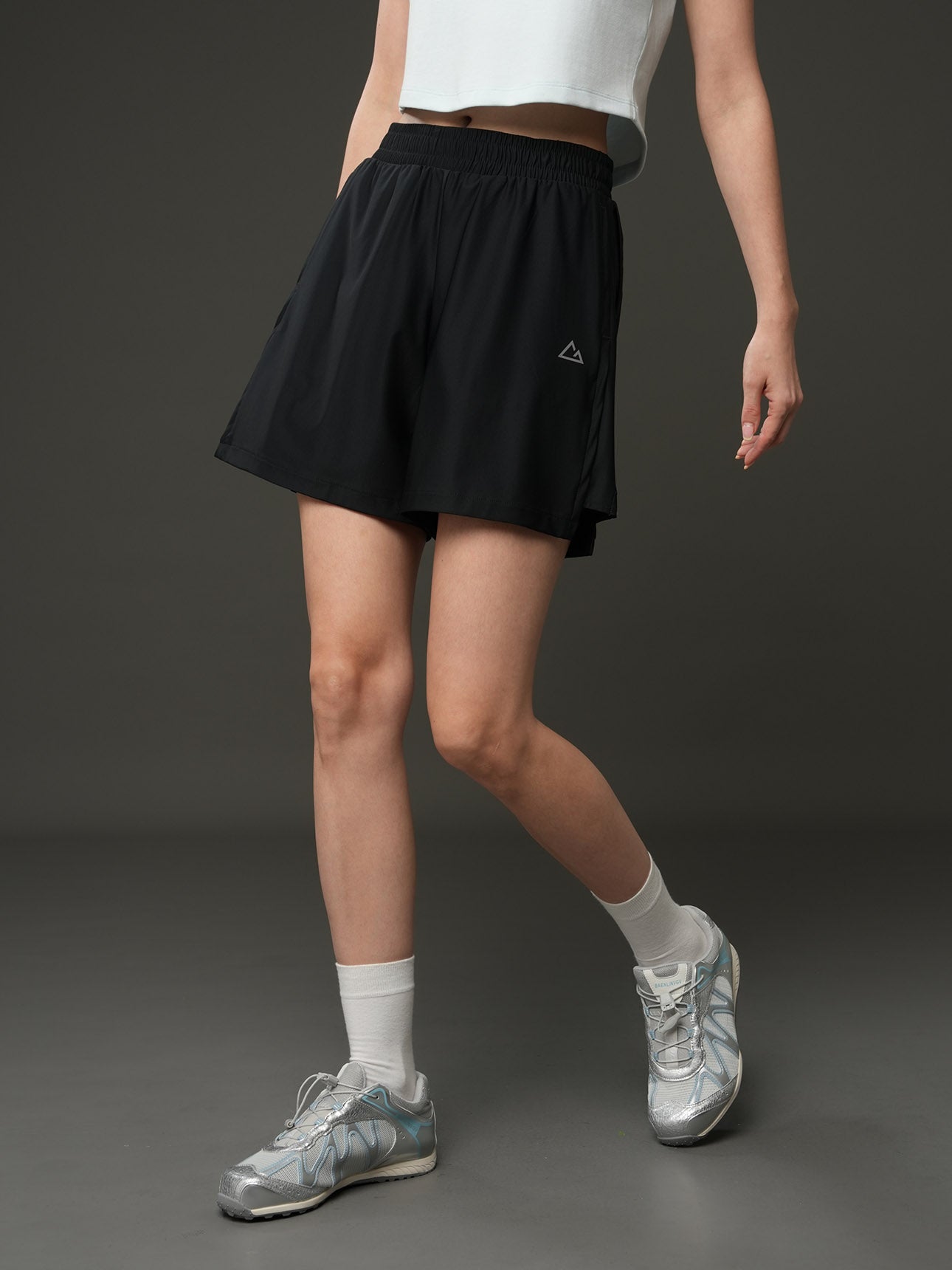 SG_05406239001_RW09_3_0_4_1290_1720.jpg;color:Signature Black